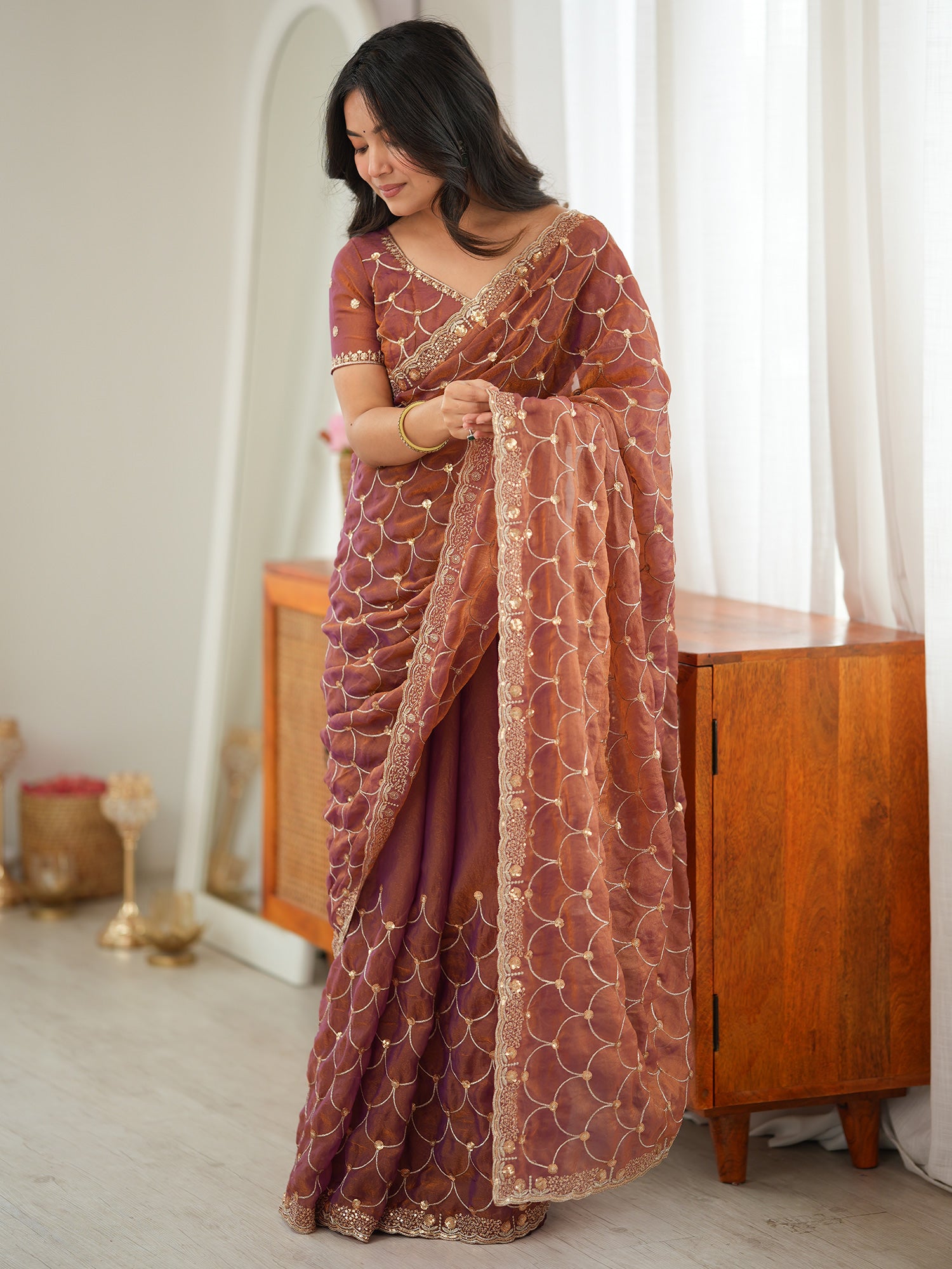 Rust Tissue saree – detail view 2
