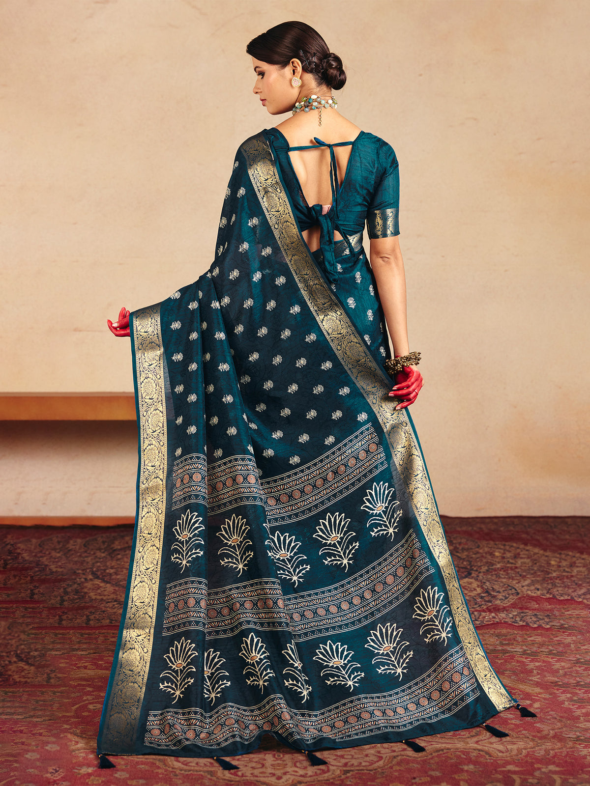 Navy Blue Tussar Silk saree – detail view 2