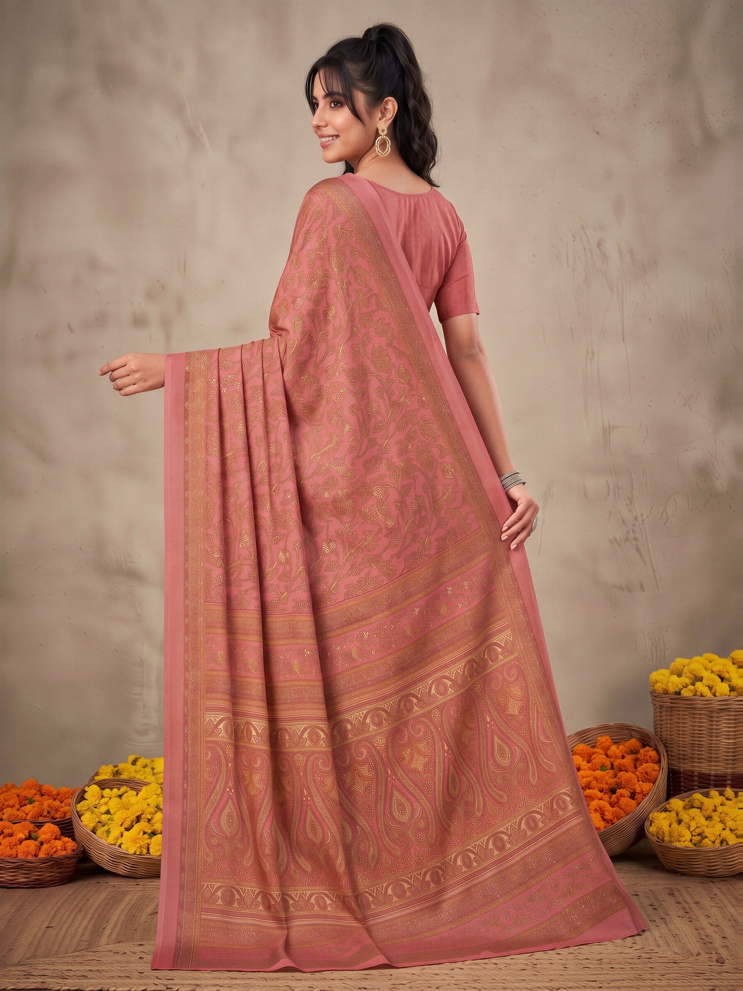 Peach Crepe saree – detail view 1