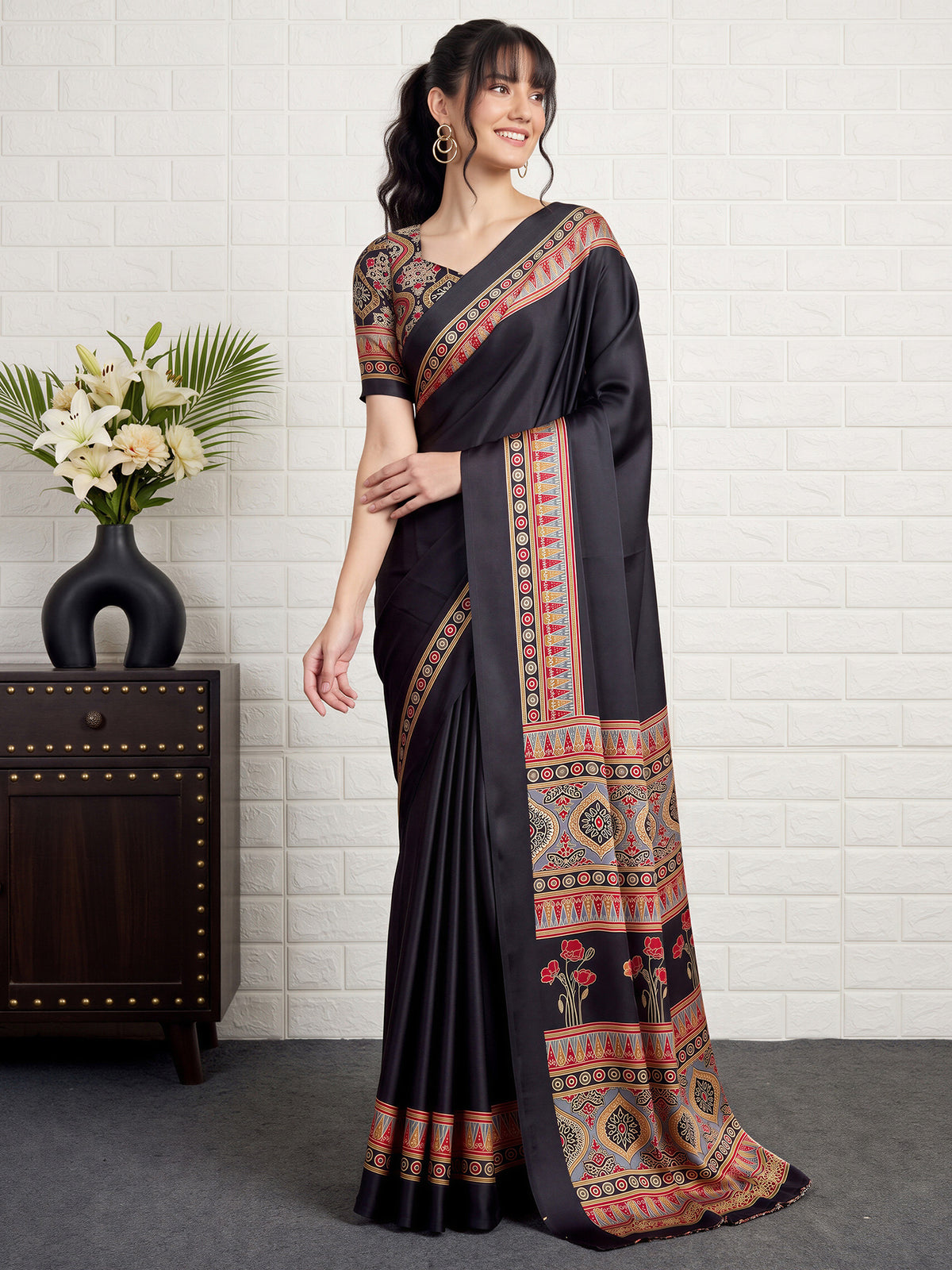 Black Satin saree – detail view 3