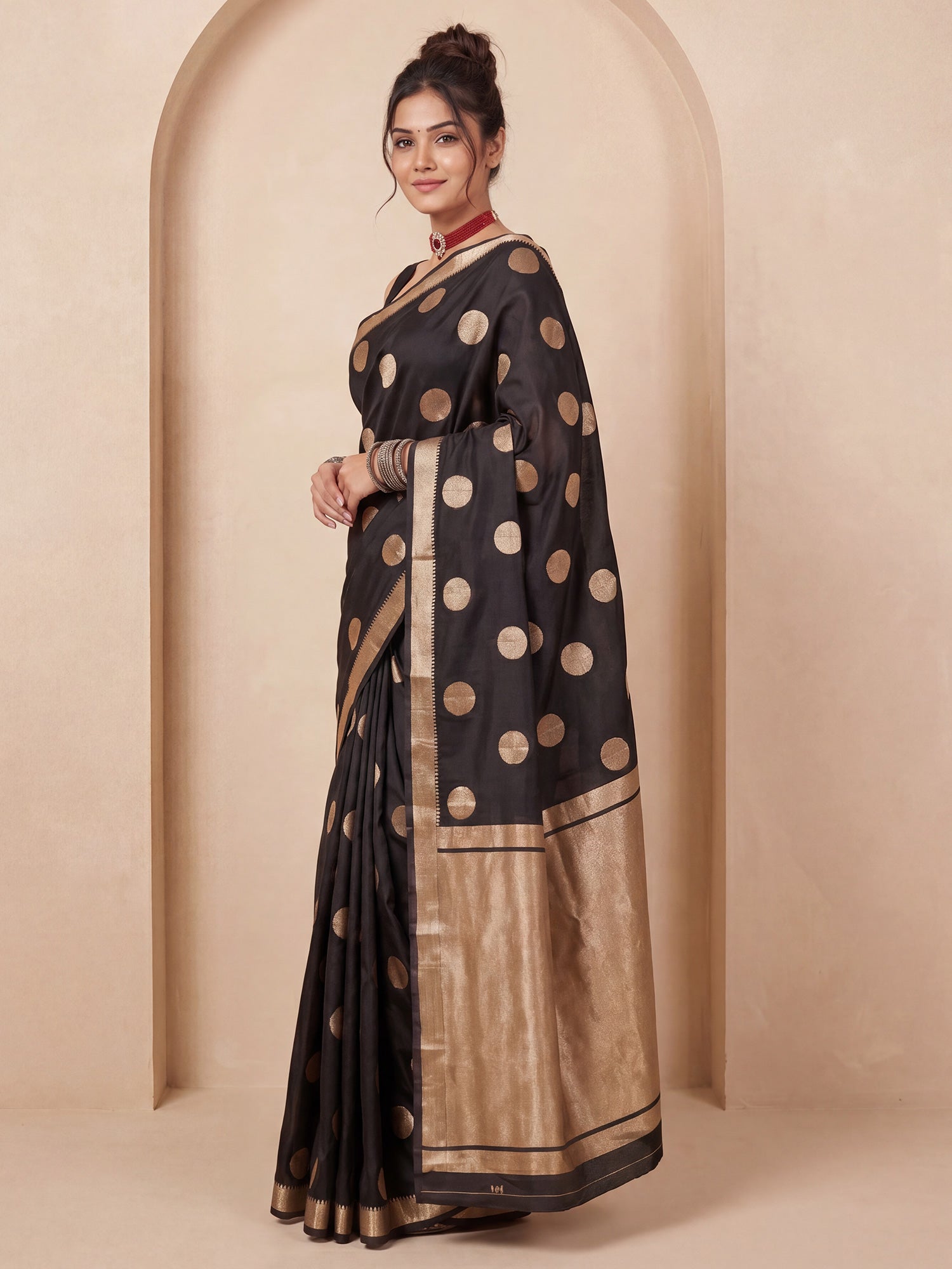 Black Silk Blend saree – detail view 2