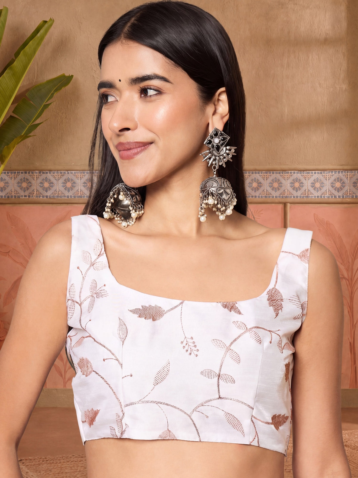 Lavender Georgette saree – detail view 1