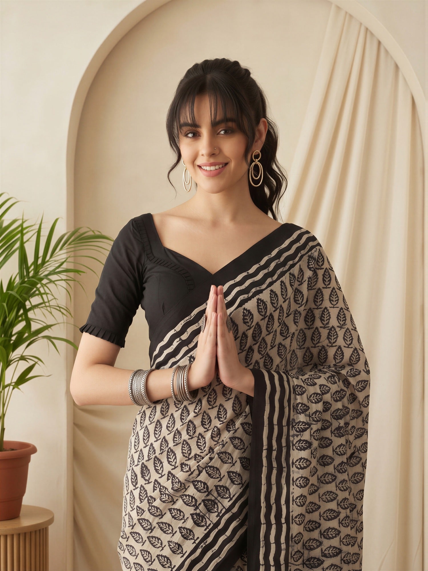 Beige Bhagalpuri Silk saree – detail view 4