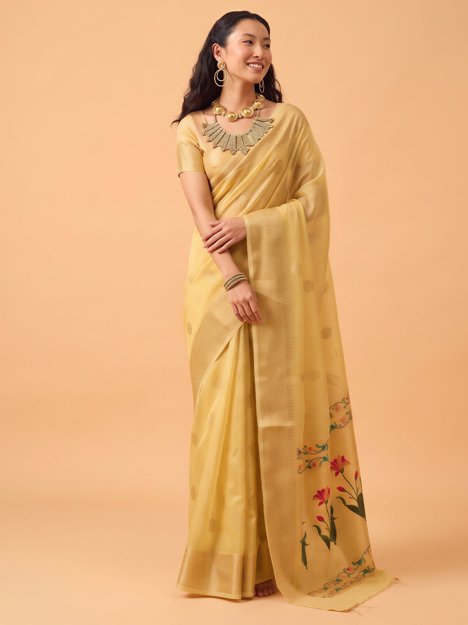 Yellow Tissue saree – detail view 3