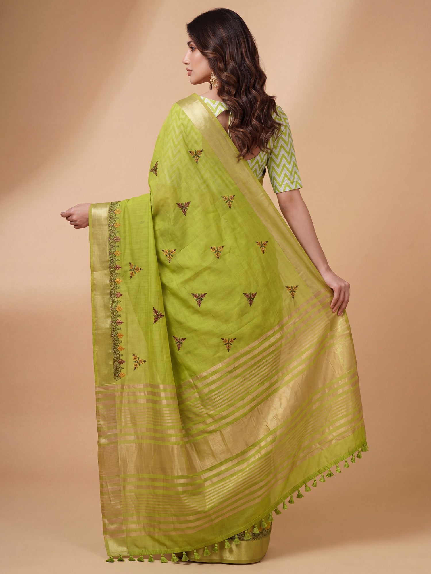 Lime Green Cotton Linen saree – detail view 1
