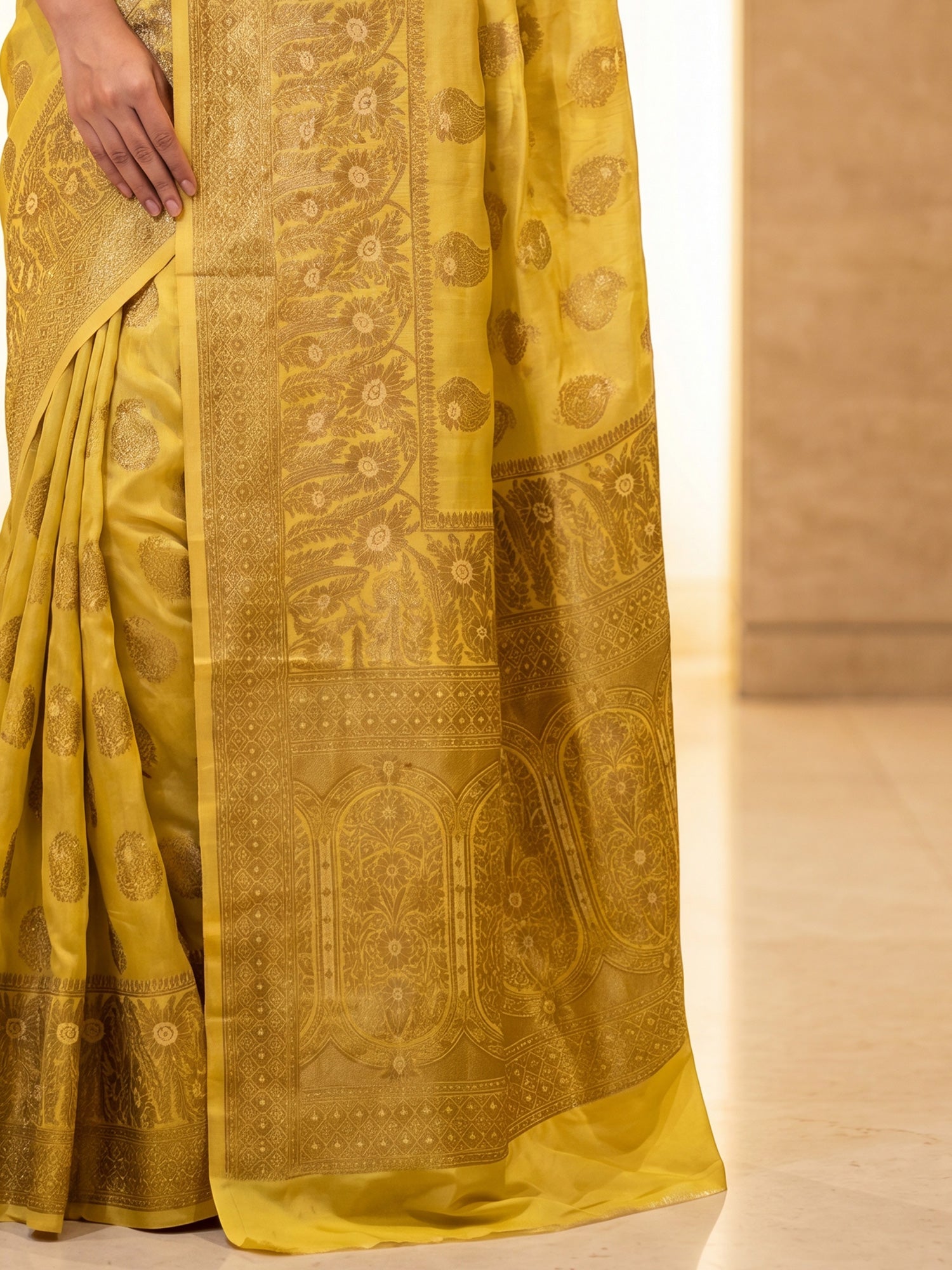 Yellow Silk Blend saree – detail view 5