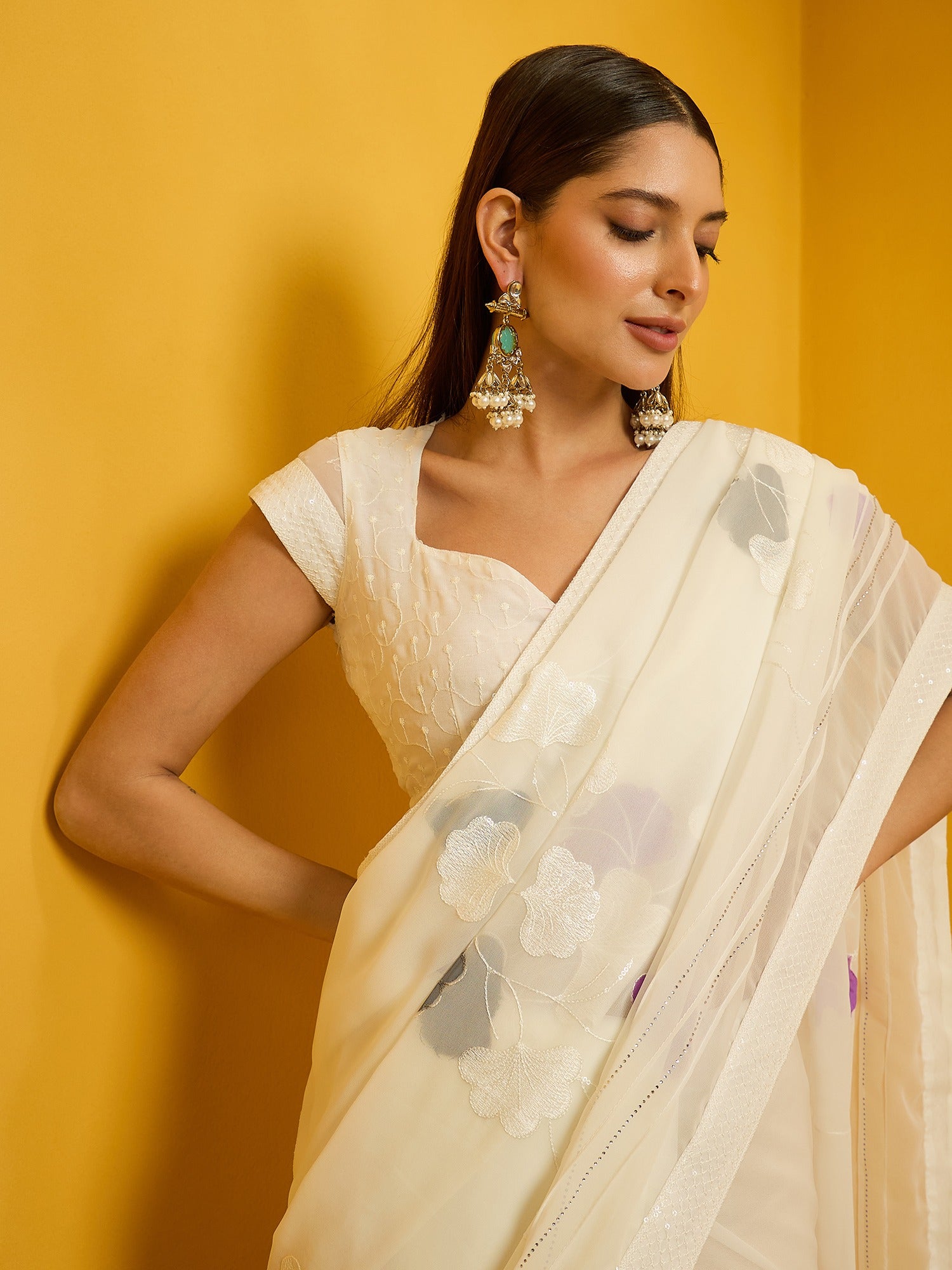 Off White Georgette saree – detail view 5