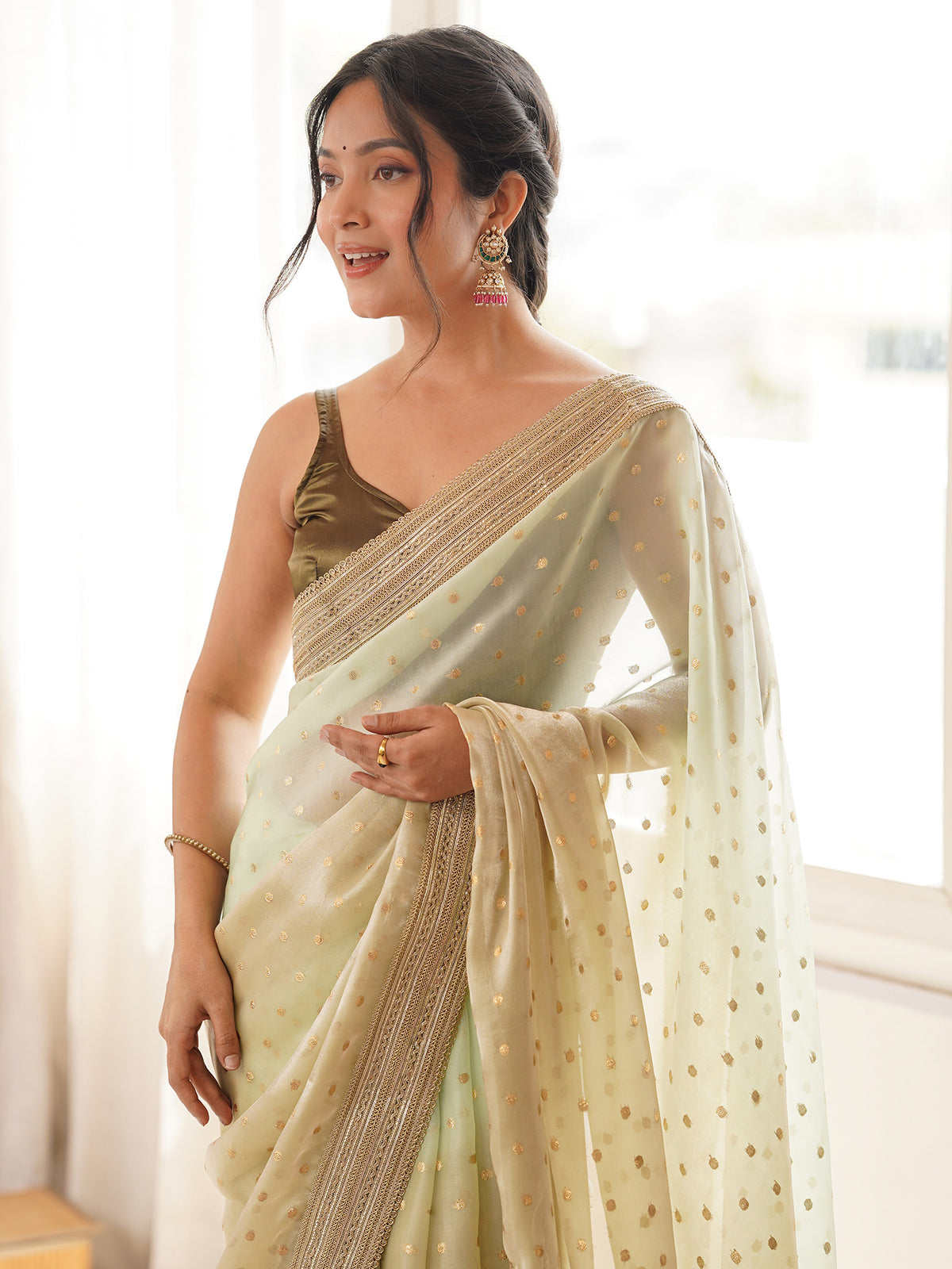 Light Green Silk Blend saree – detail view 3