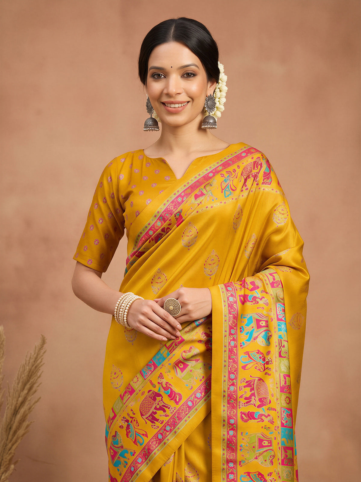 Yellow Silk Blend saree – detail view 4