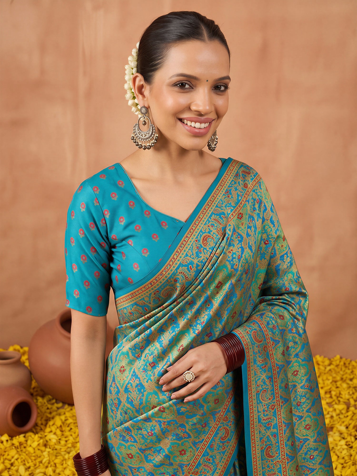 Teal Blue Silk Blend saree – detail view 4