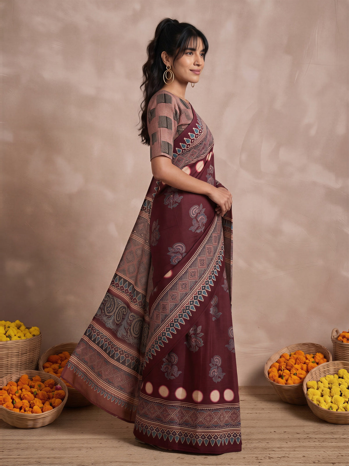 Maroon Viscose Silk saree – detail view 2