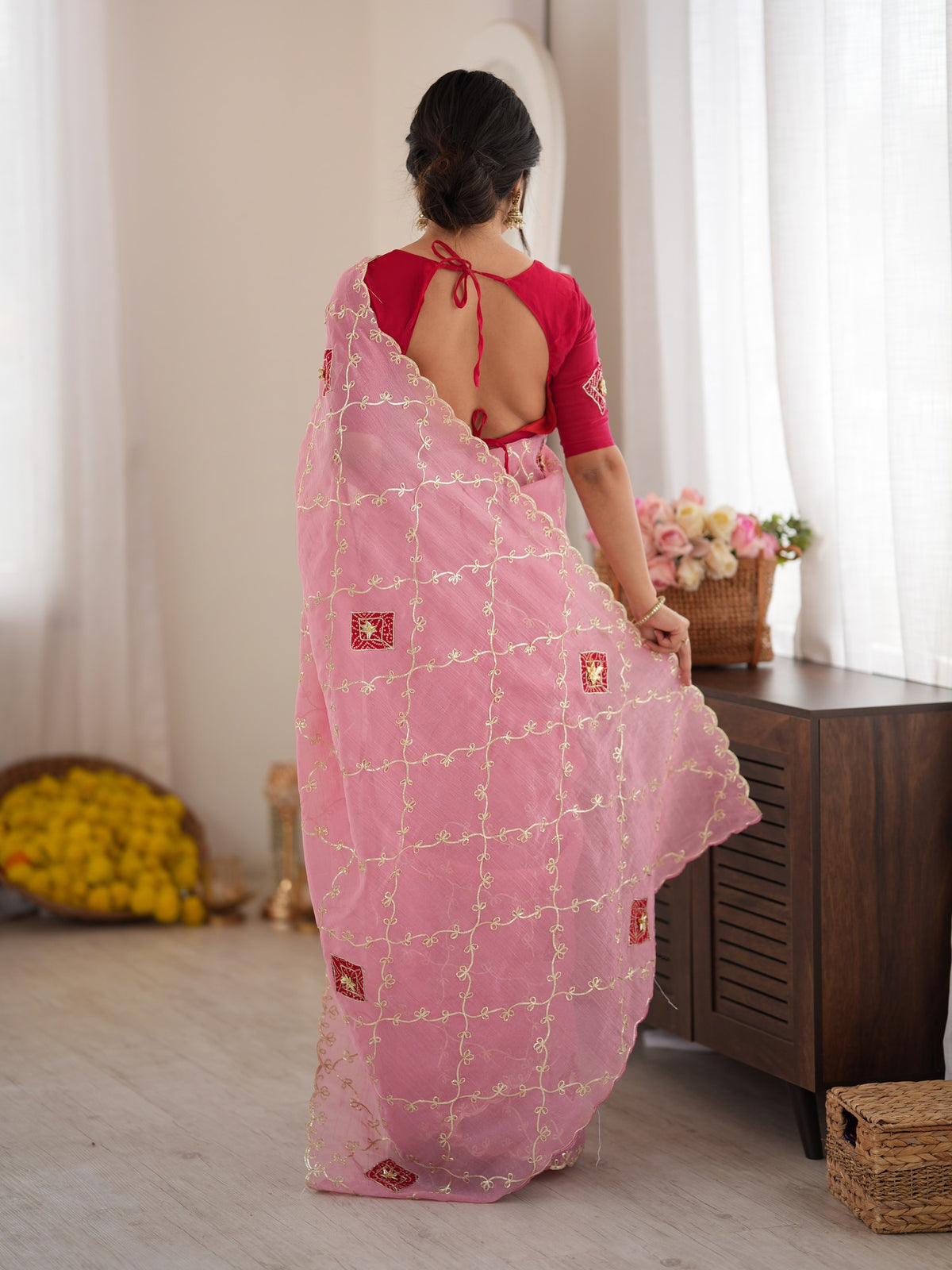 Pink Paper Silk saree – detail view 2