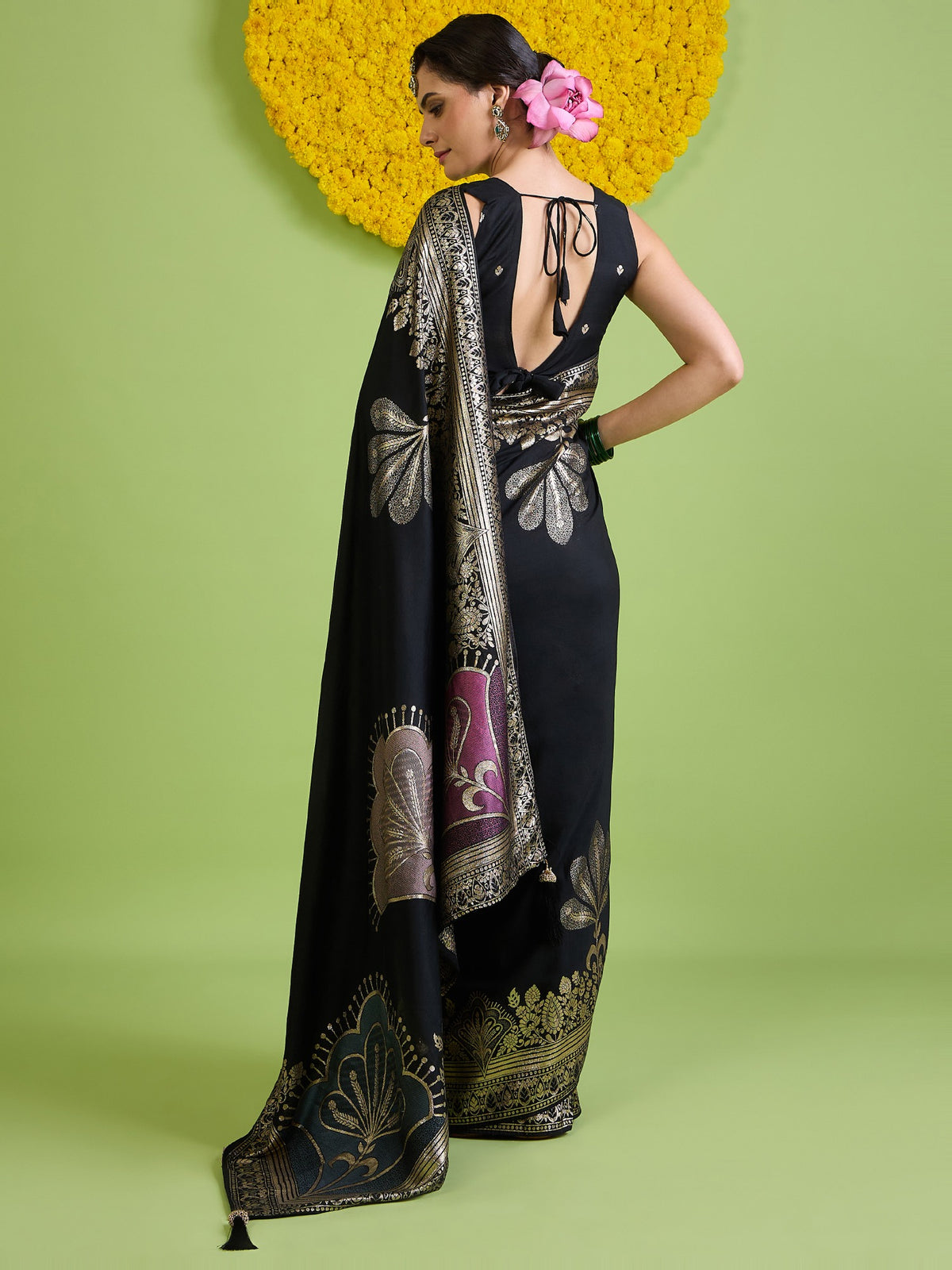 Black Silk Blend saree – detail view 4