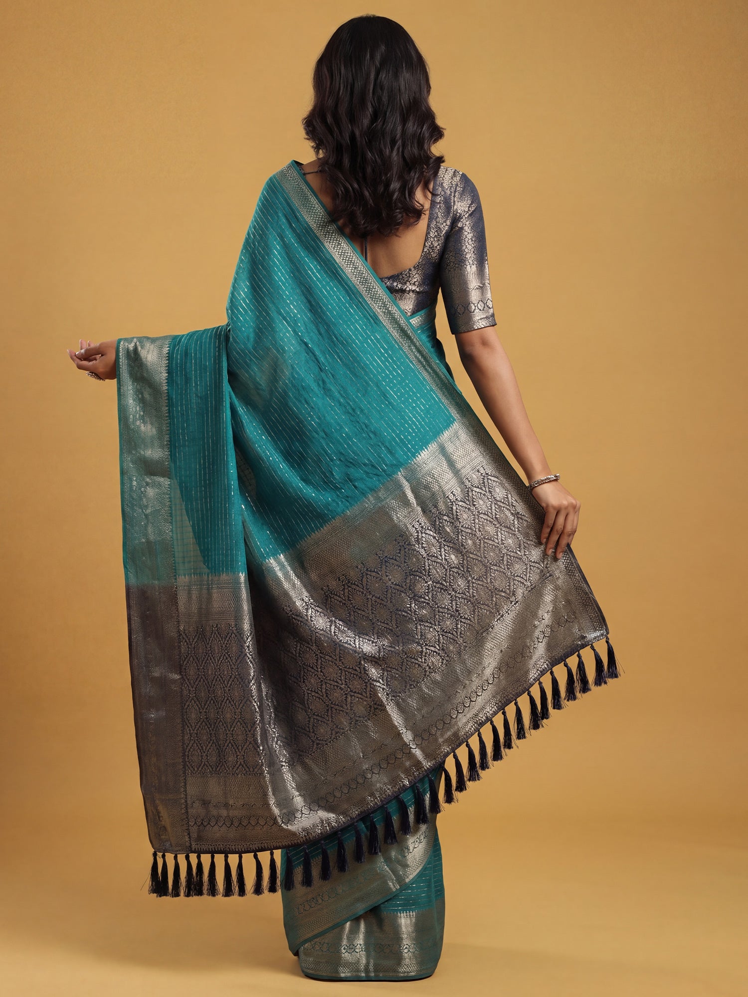 Teal Blue Chiffon saree – detail view 1