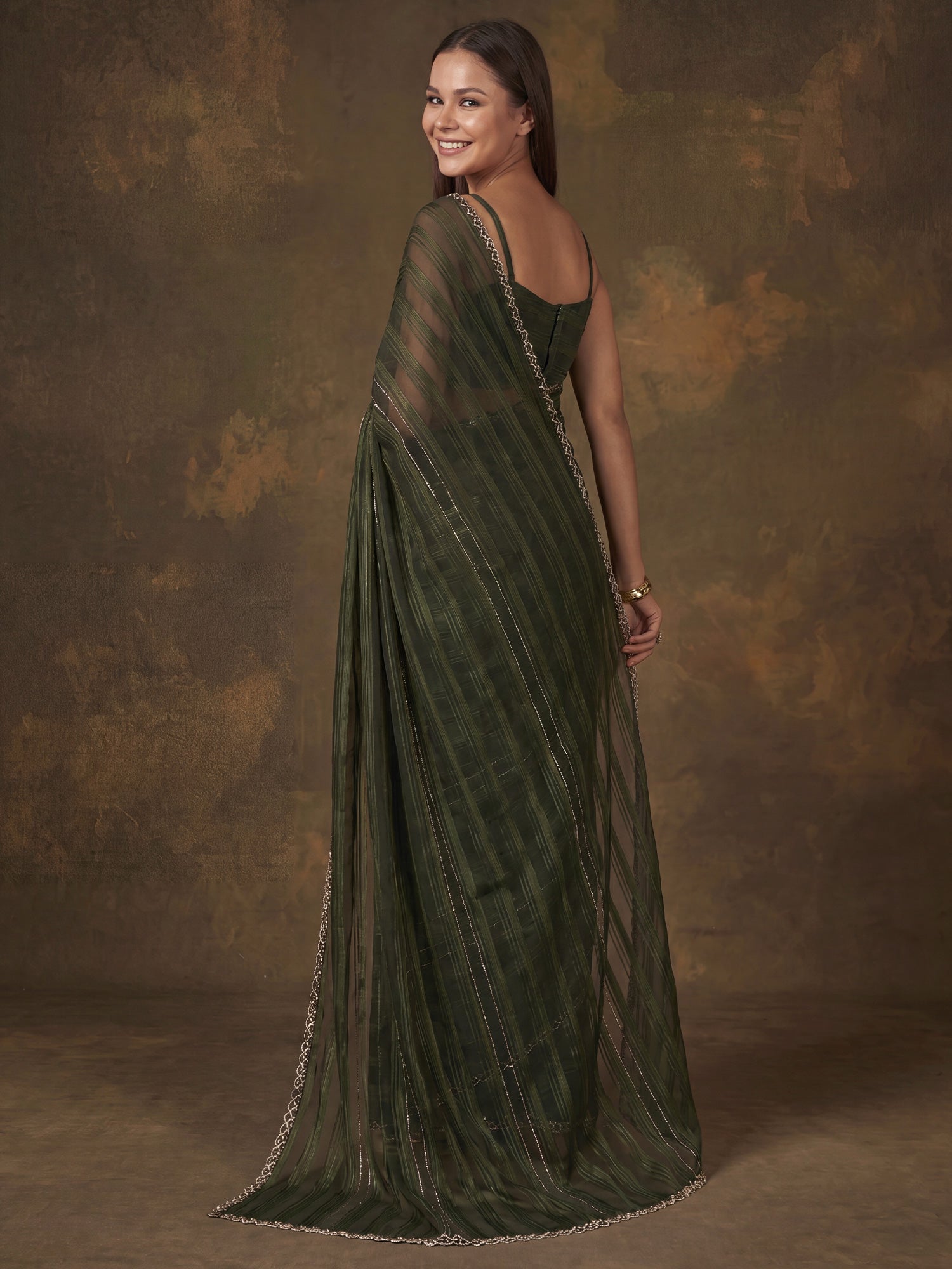 Dark Green Georgette saree – detail view 1