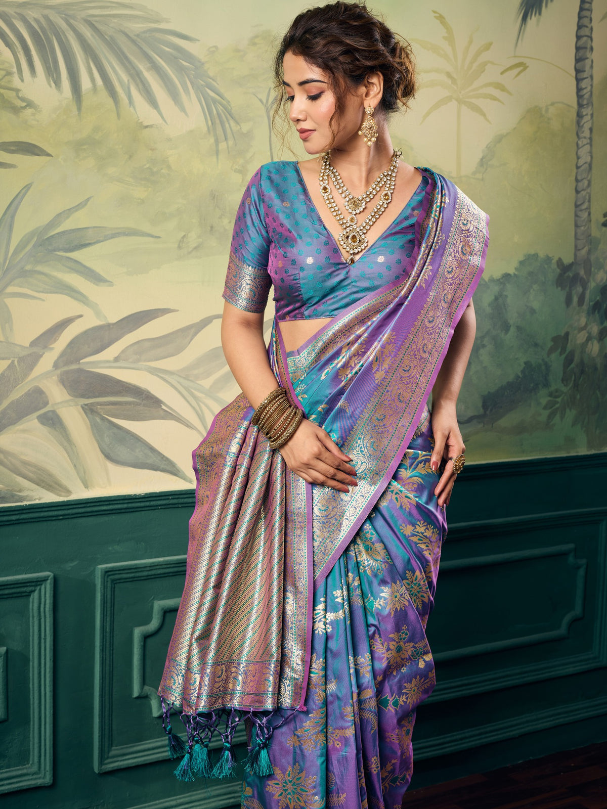 Teal Blue Banarasi Silk saree – detail view 1