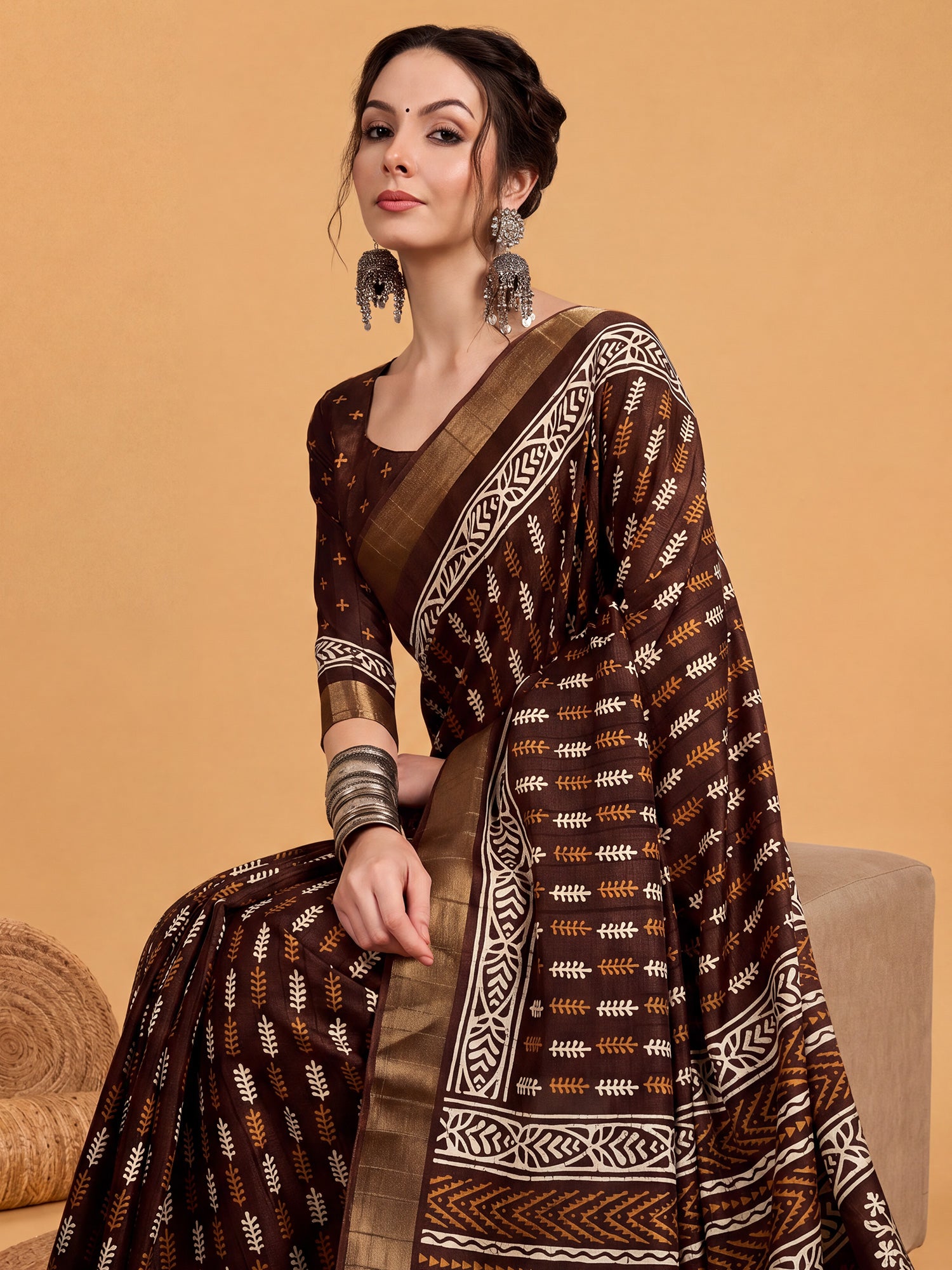 Brown Silk Blend saree – detail view 2