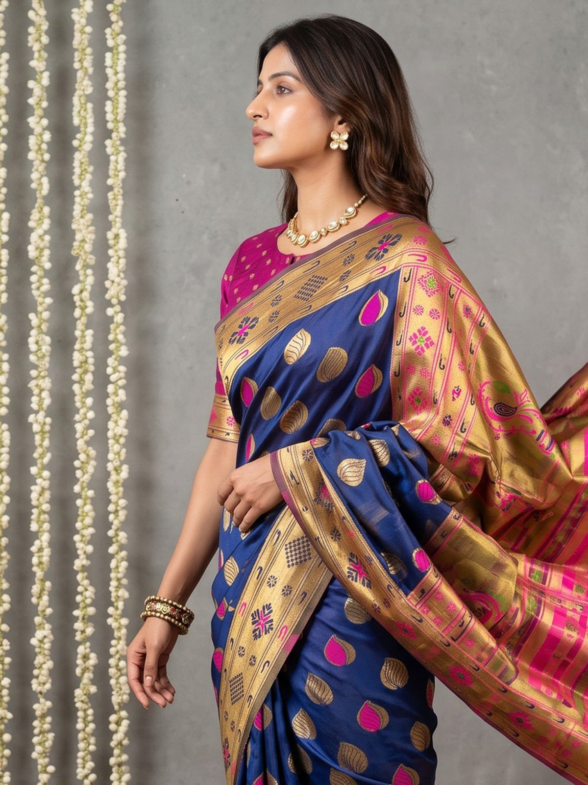 Navy Blue Silk Blend saree – detail view 4