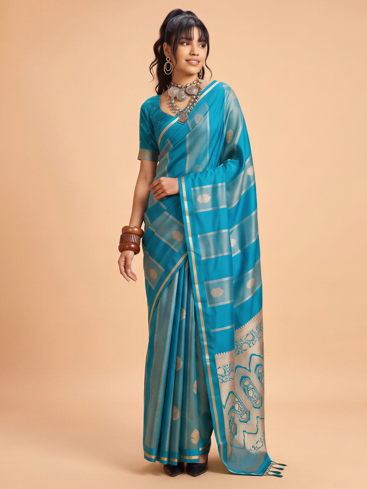 Light Blue Satin saree – detail view 2