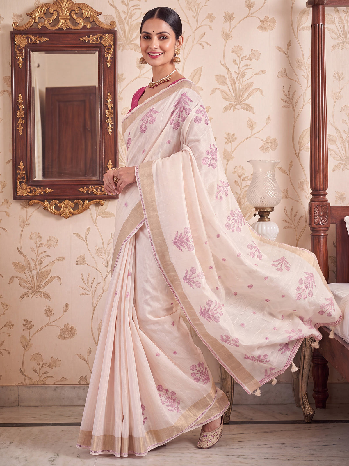 White Satin Silk saree – detail view 3