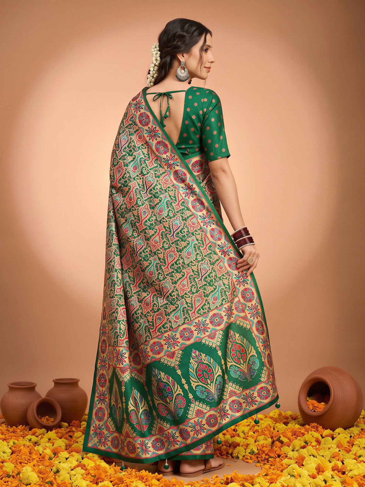 Assorted Silk Blend saree – detail view 1