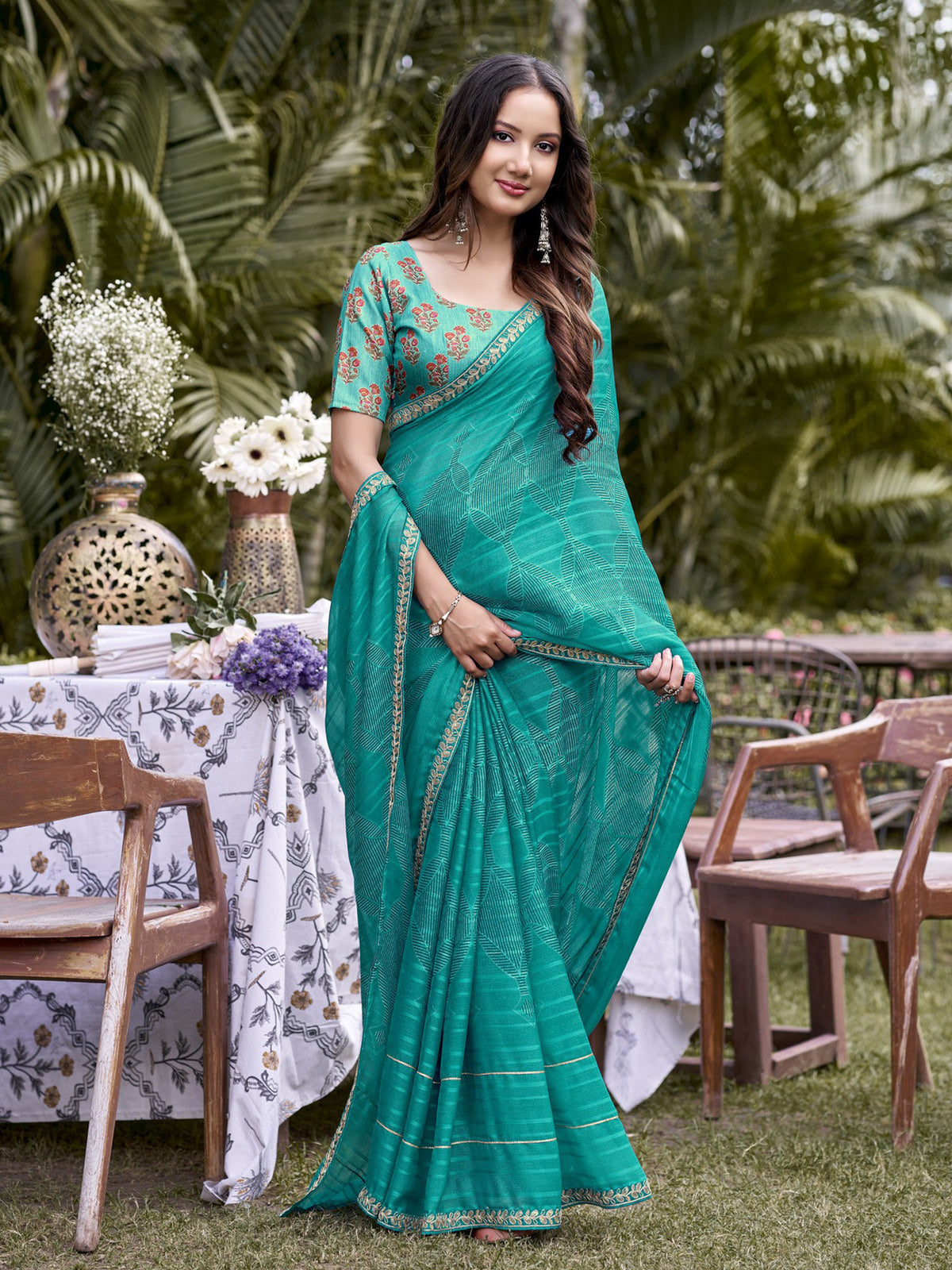 Turquoise Blue Chiffon saree – detail view 2