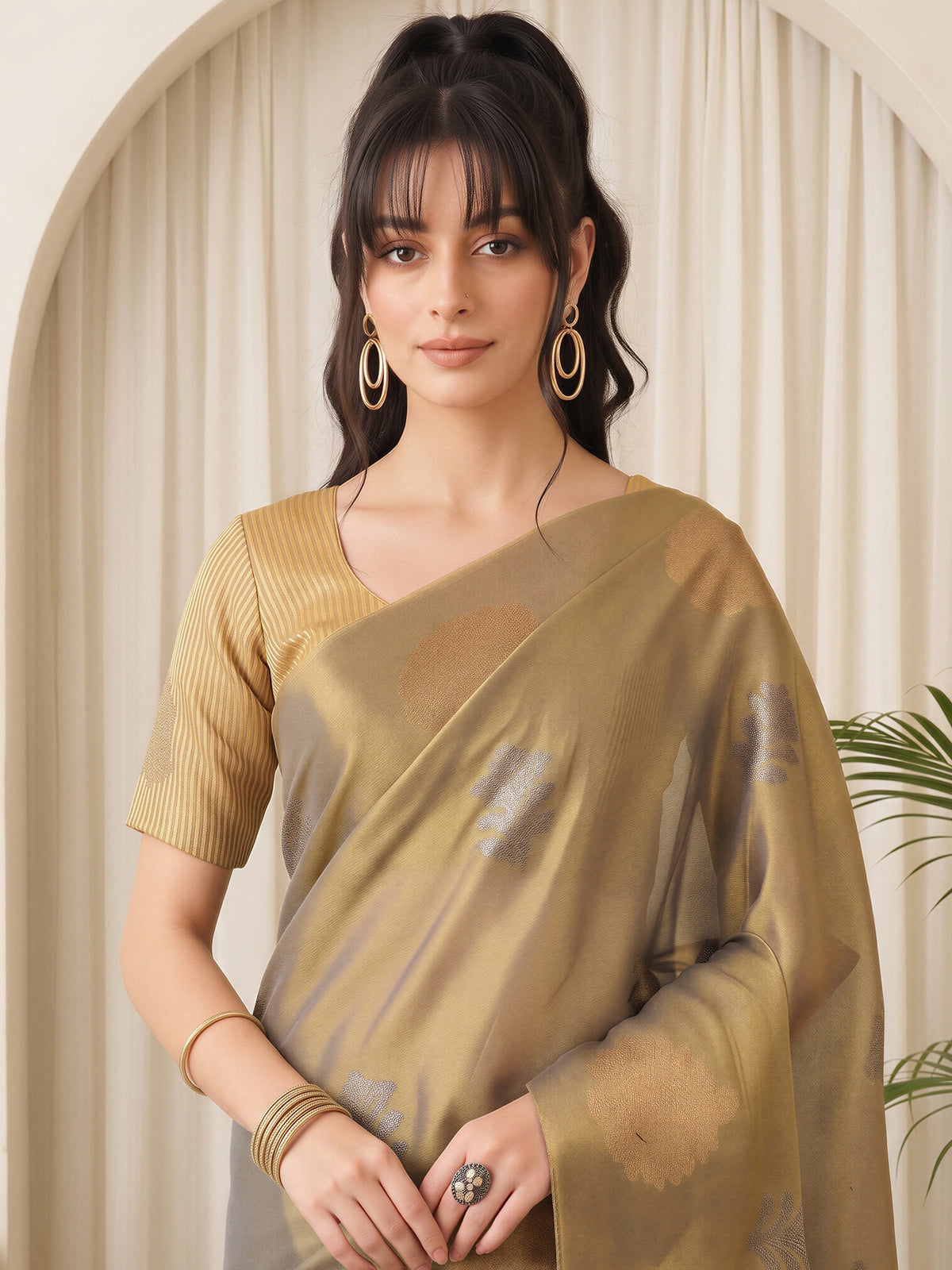 Gold Linen saree – detail view 4