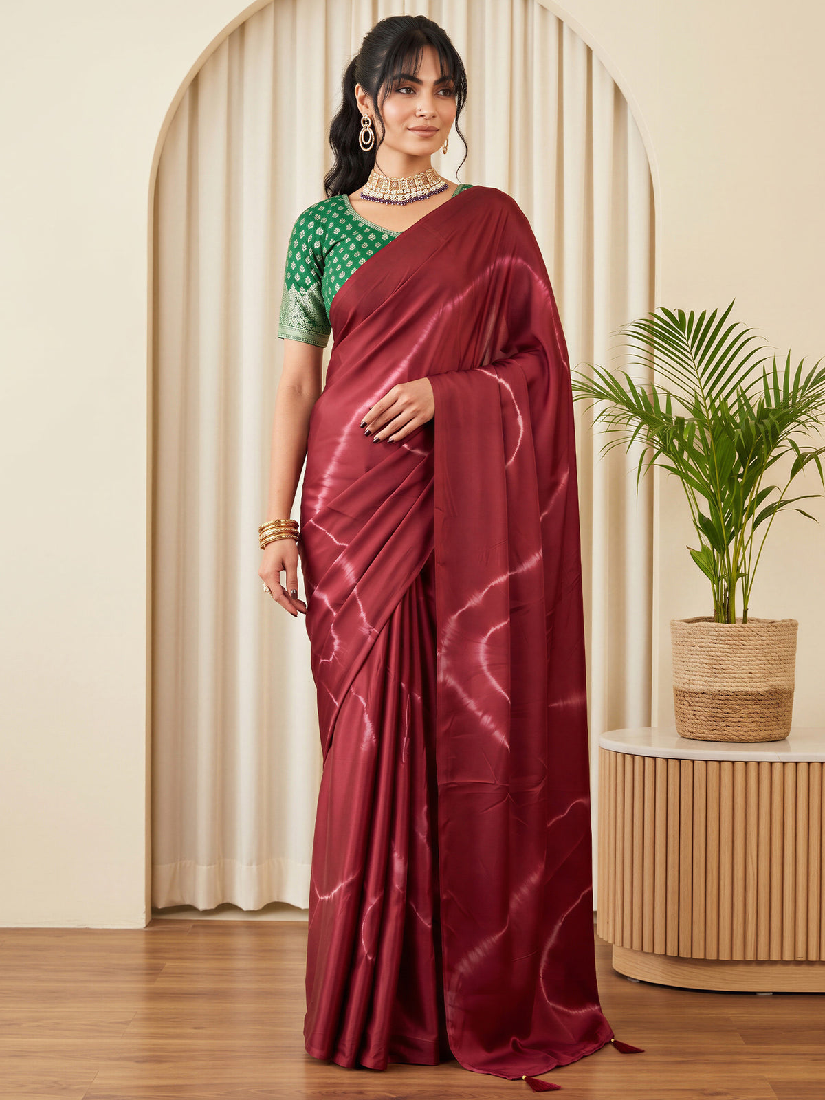 Burgundy Satin Silk saree – detail view 3