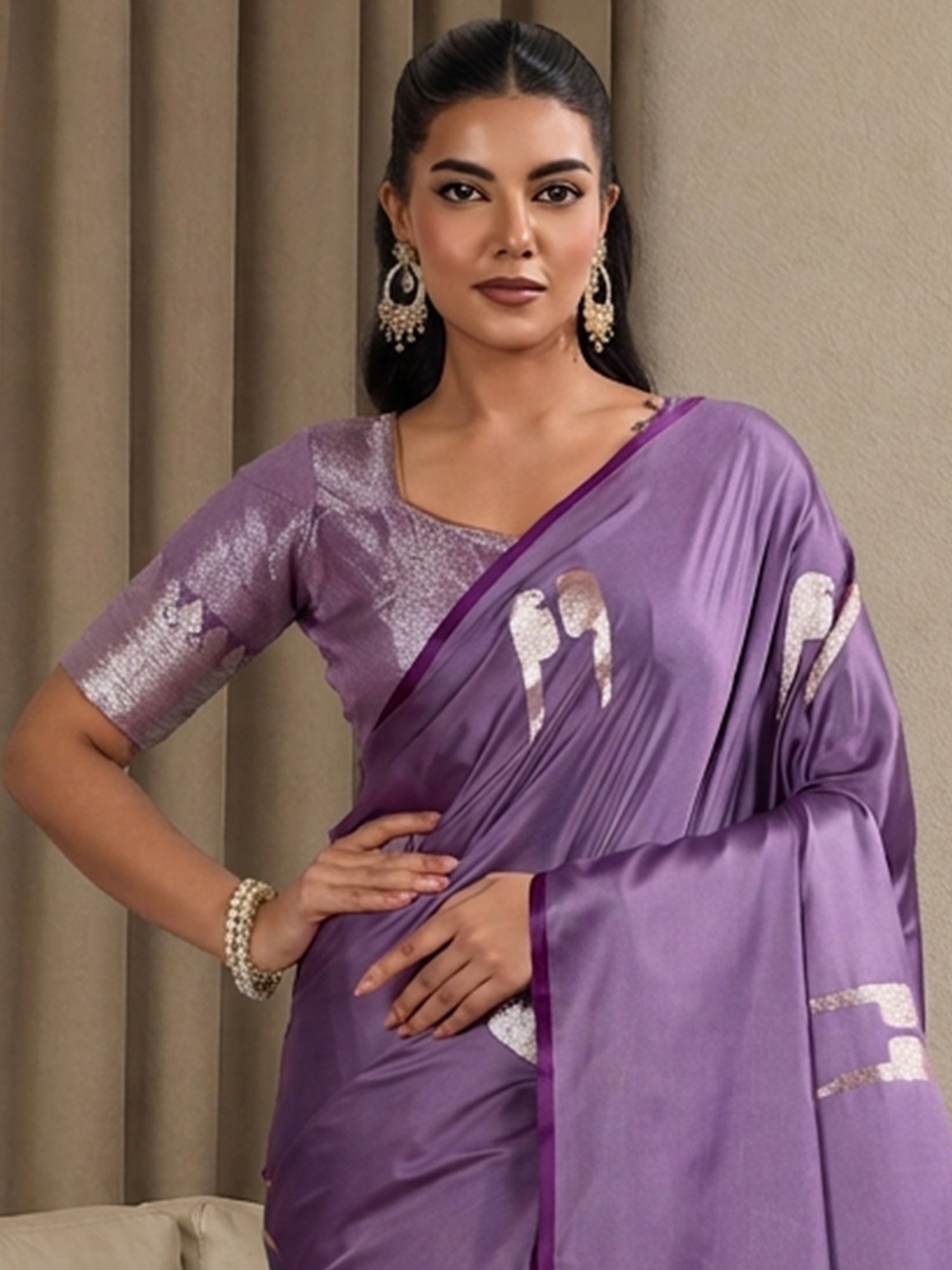 Lavender Satin saree – detail view 4