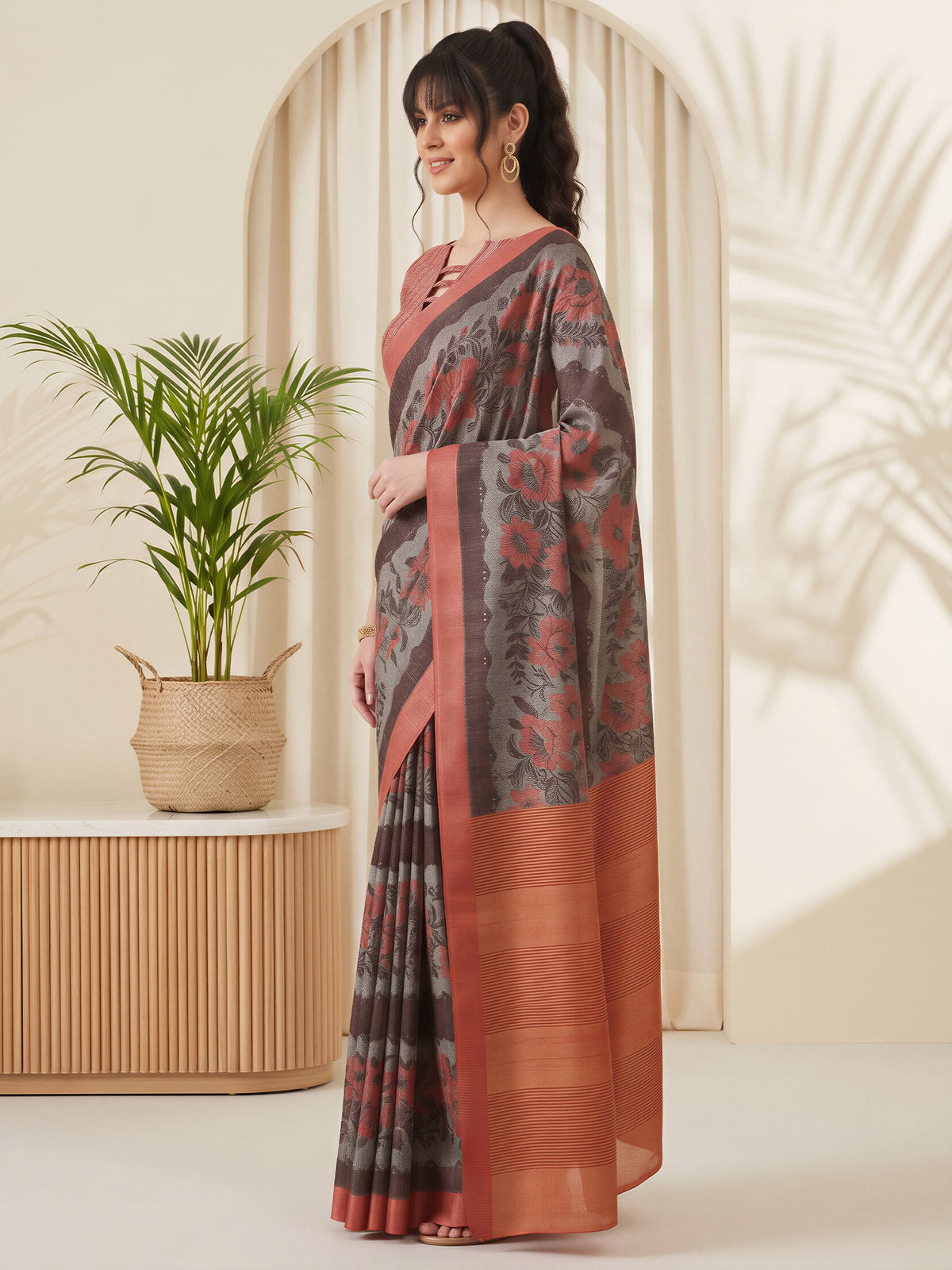Grey Cotton Blend saree – detail view 2