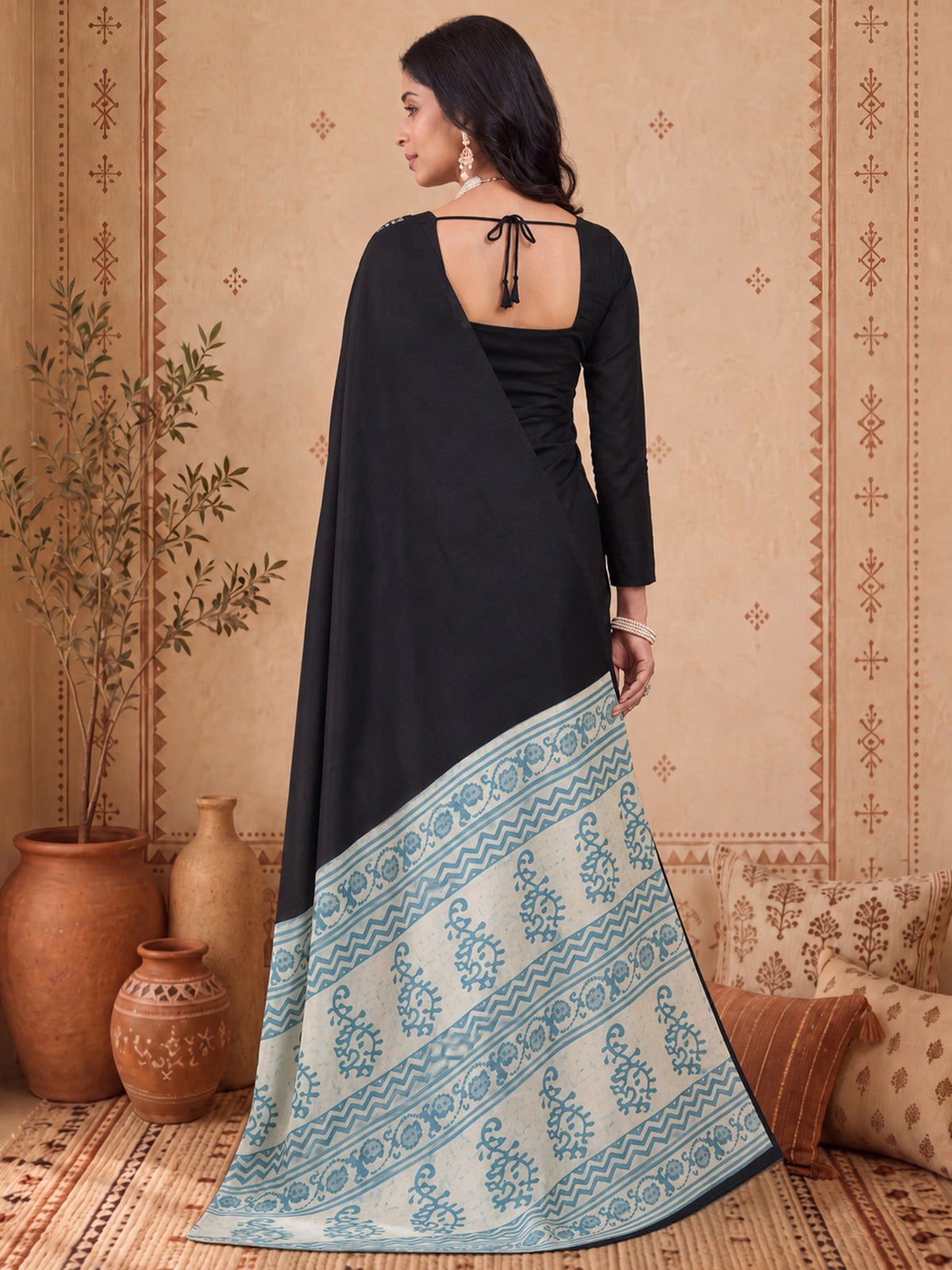 Black Bhagalpuri Silk saree – detail view 1