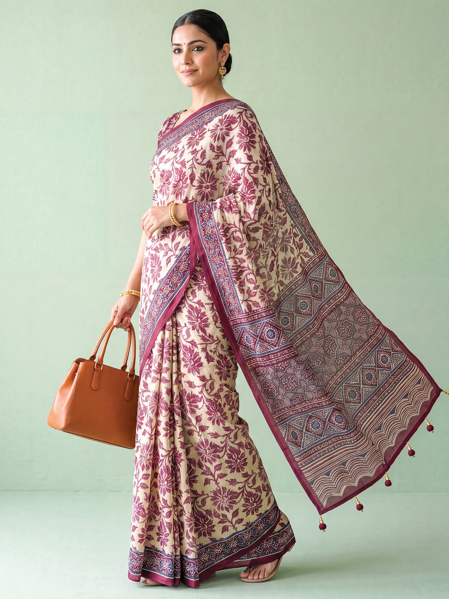 Cream Satin saree – detail view 2