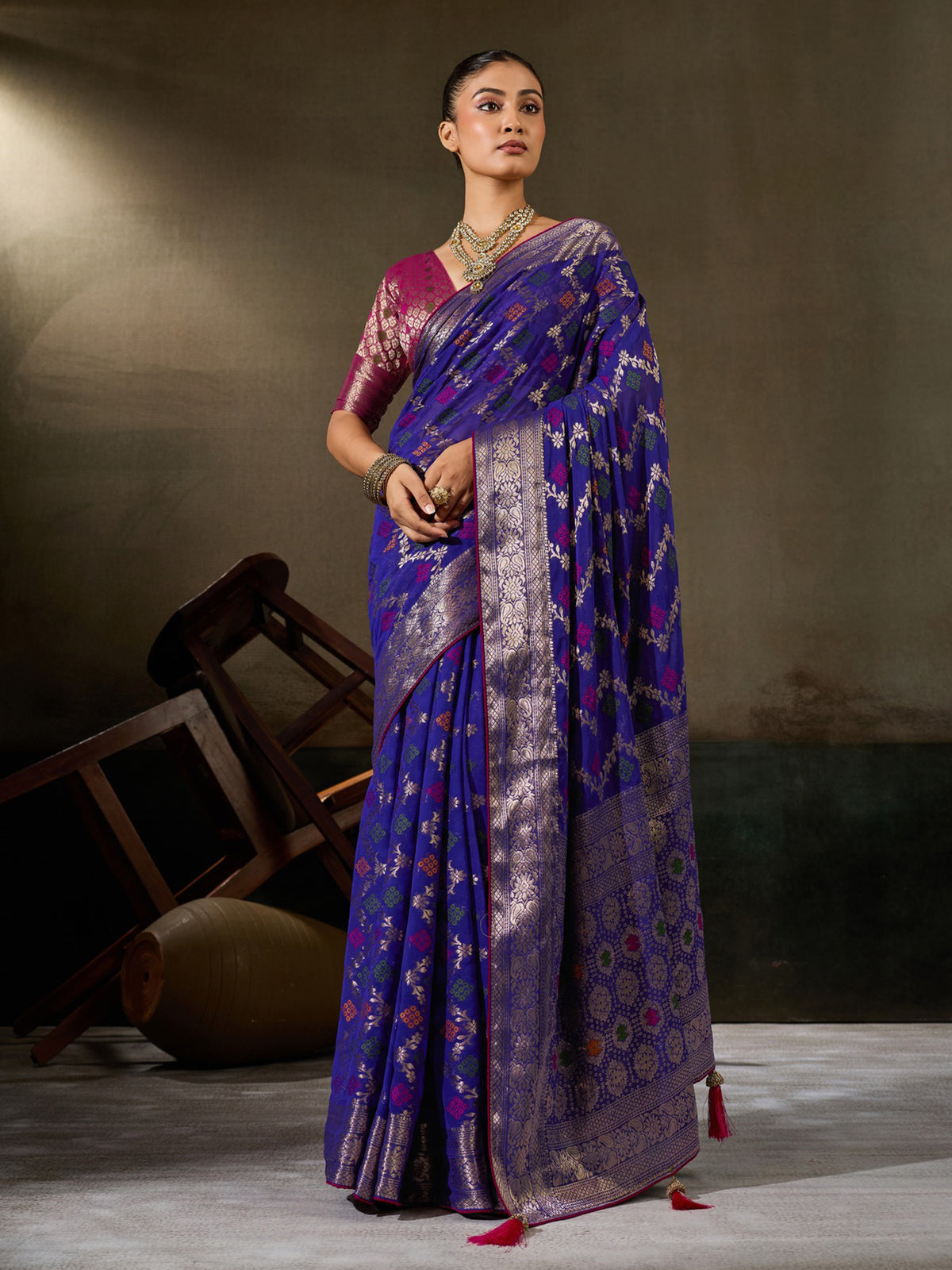 Blue Georgette saree – detail view 2
