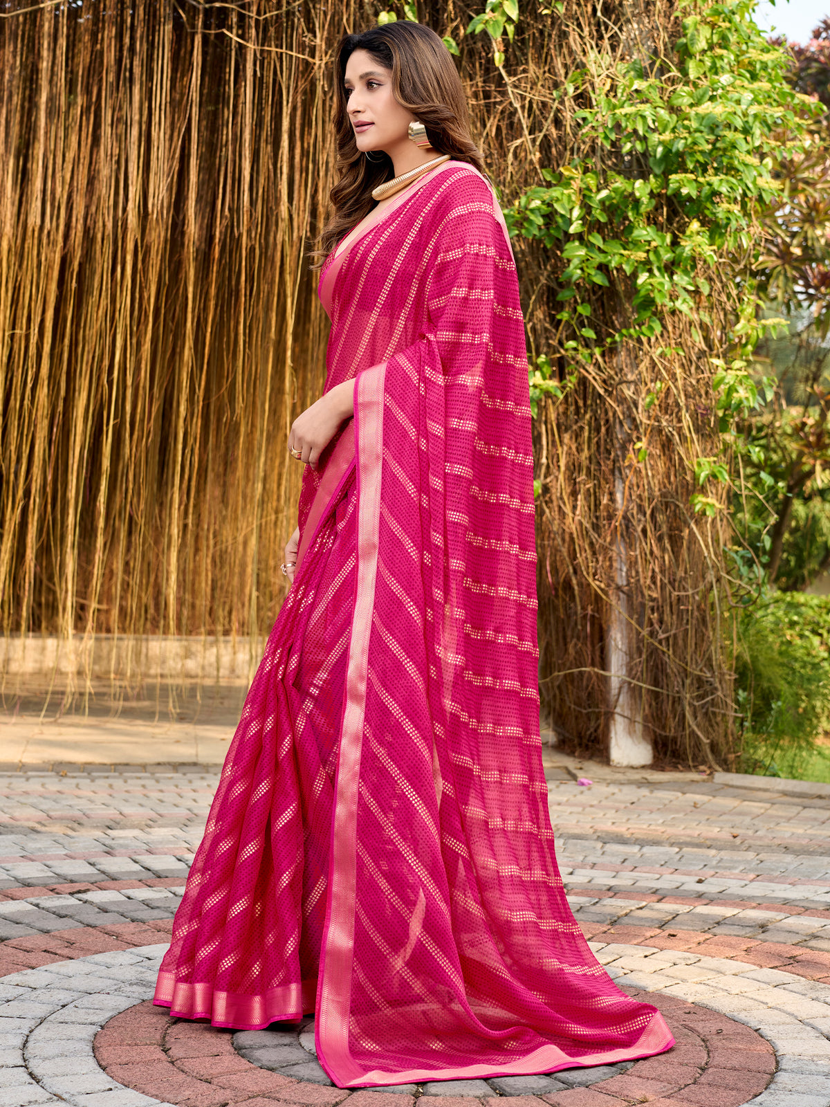 Pink Chiffon saree – detail view 2