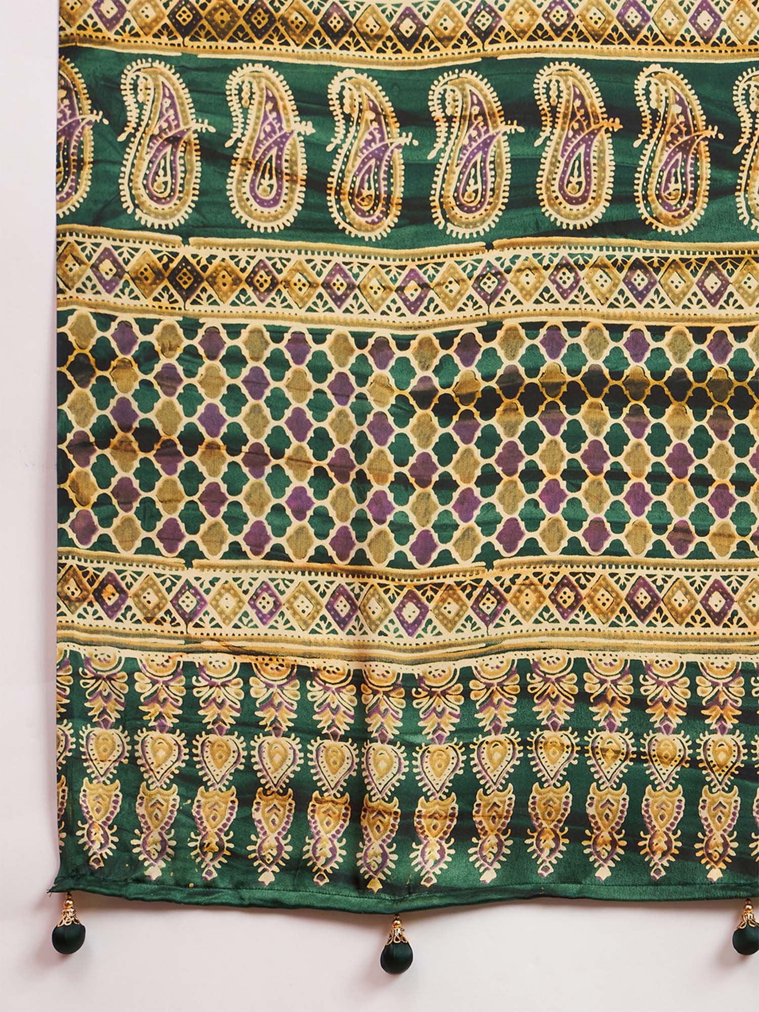 Green Pure Crepe saree – detail view 5