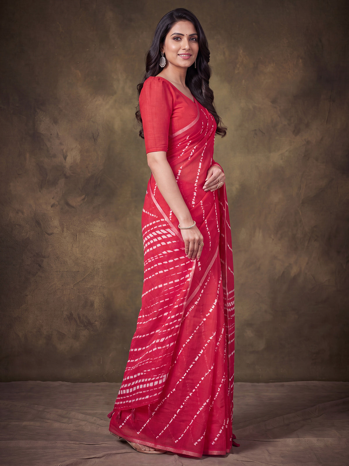 Red Cotton Linen saree – detail view 2