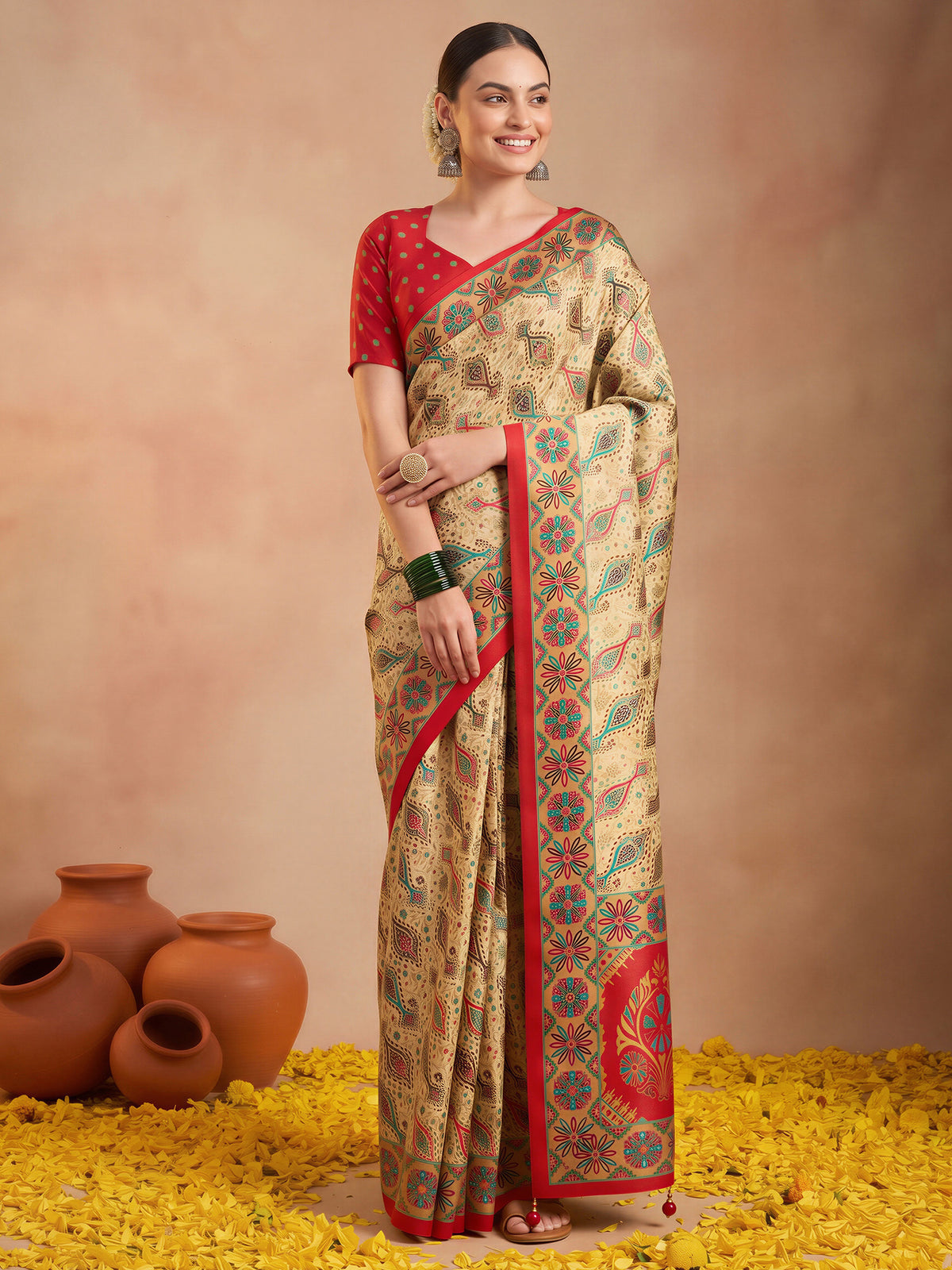 Red Silk Blend saree – detail view 3