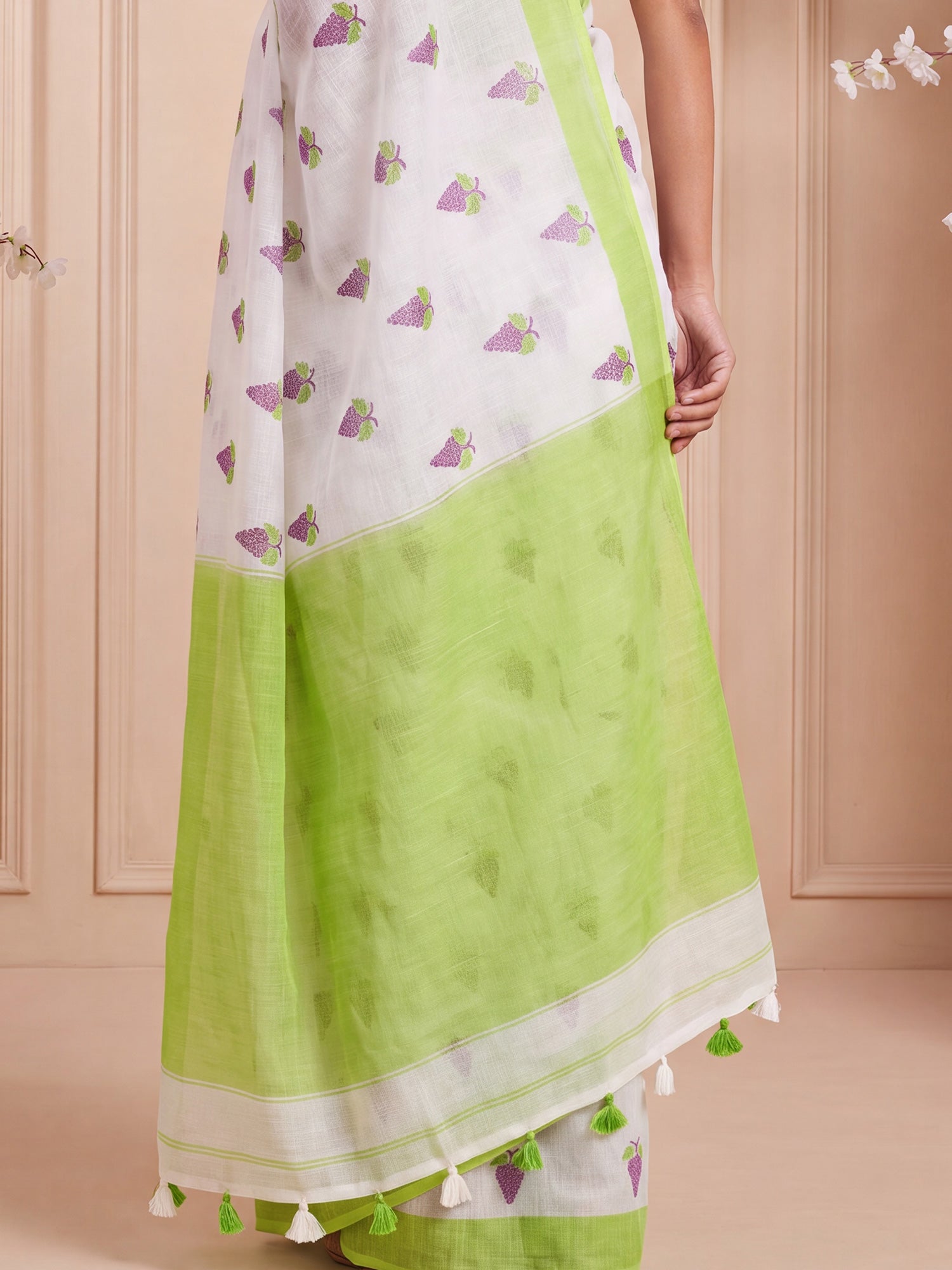 Lime Green Cotton Linen saree – detail view 5