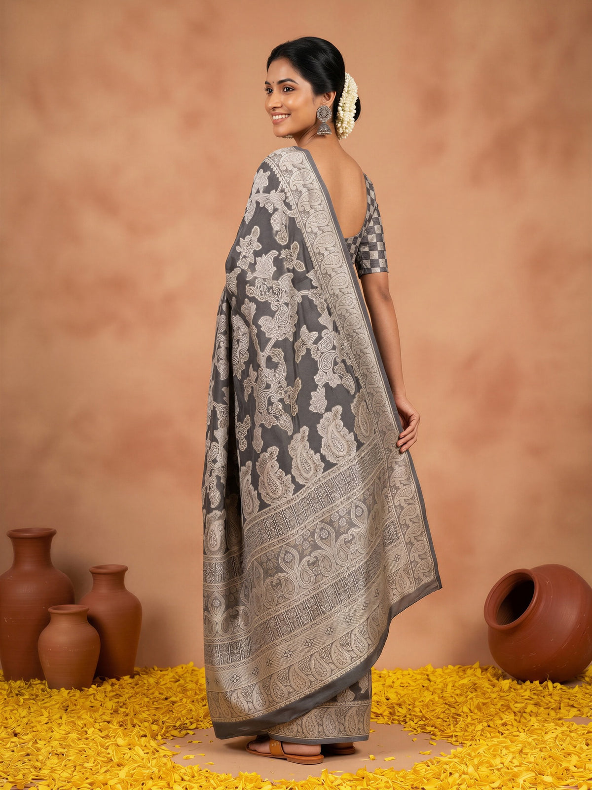 Black Organza saree – detail view 1