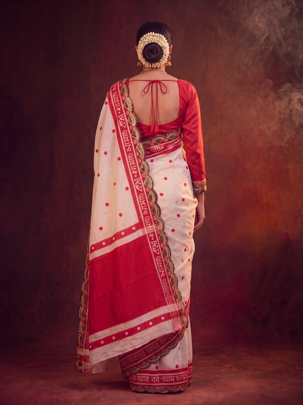 White Cotton saree – detail view 4