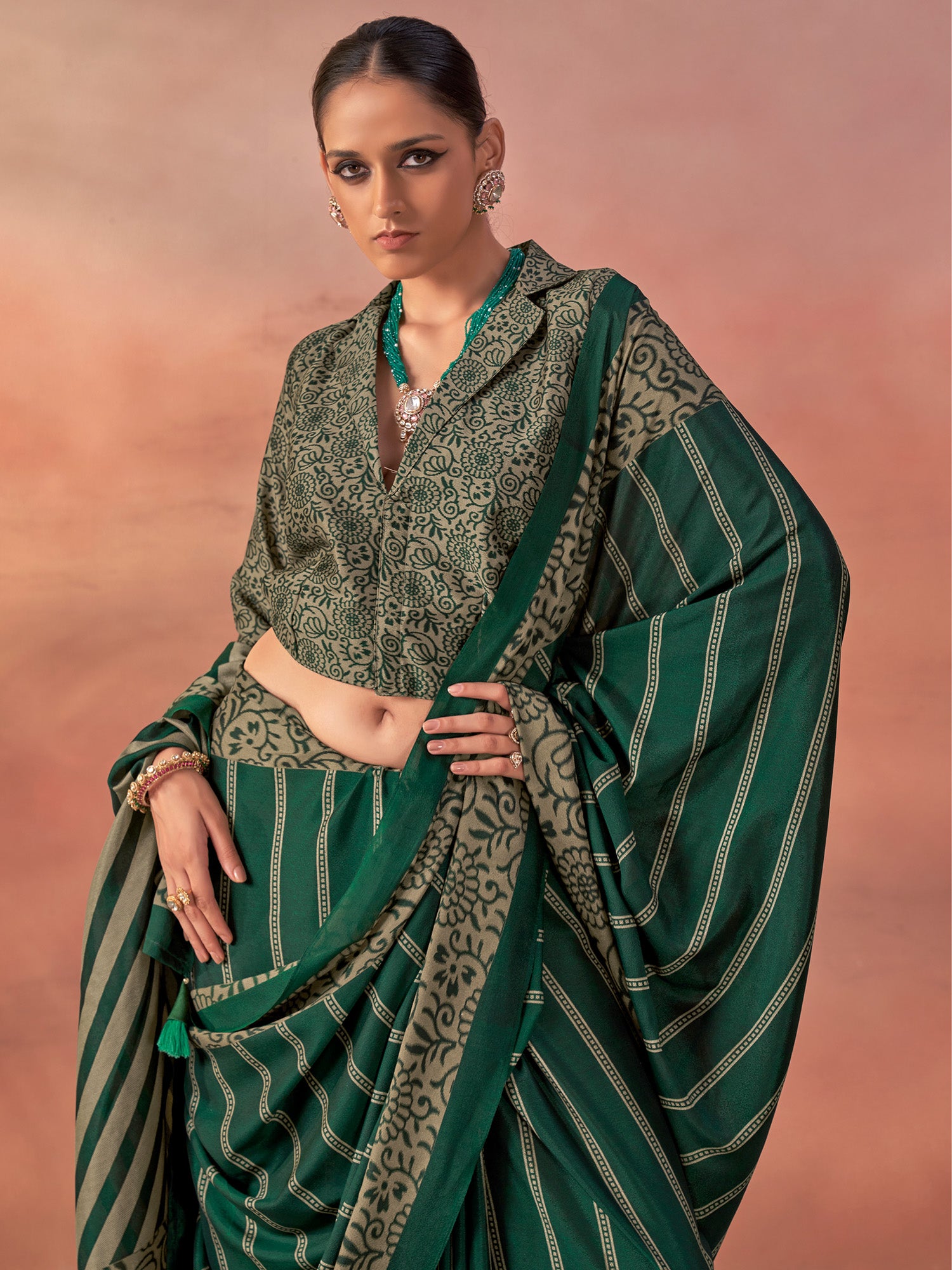 Green Silk Blend saree – detail view 1