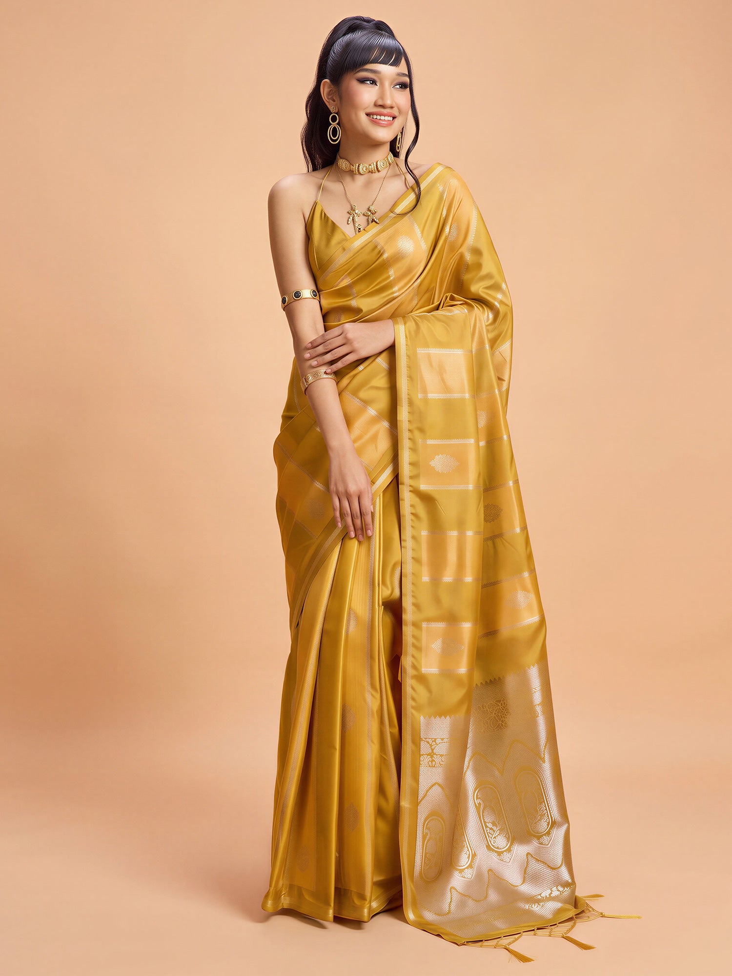 Mustard Satin saree – detail view 3