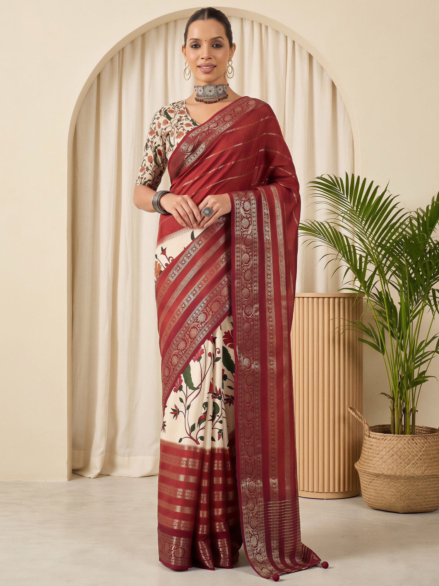 Maroon Viscose Silk saree – detail view 3