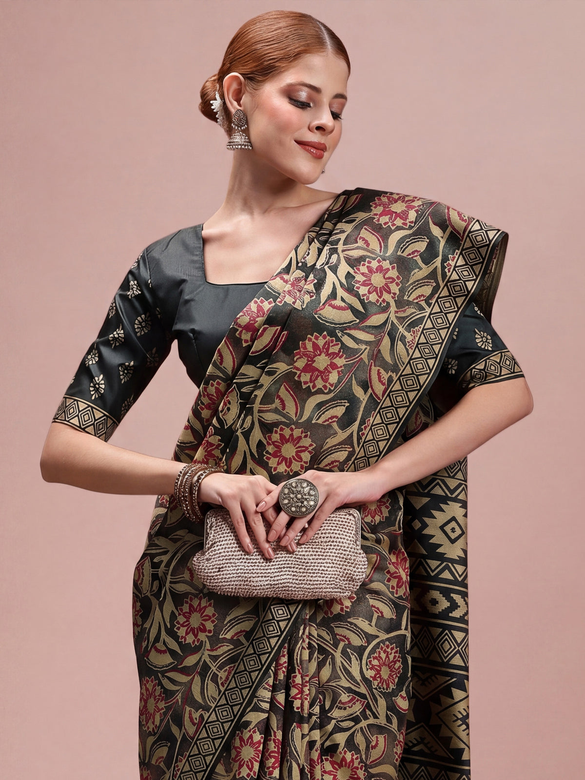 Dark Green Silk Blend saree – detail view 4