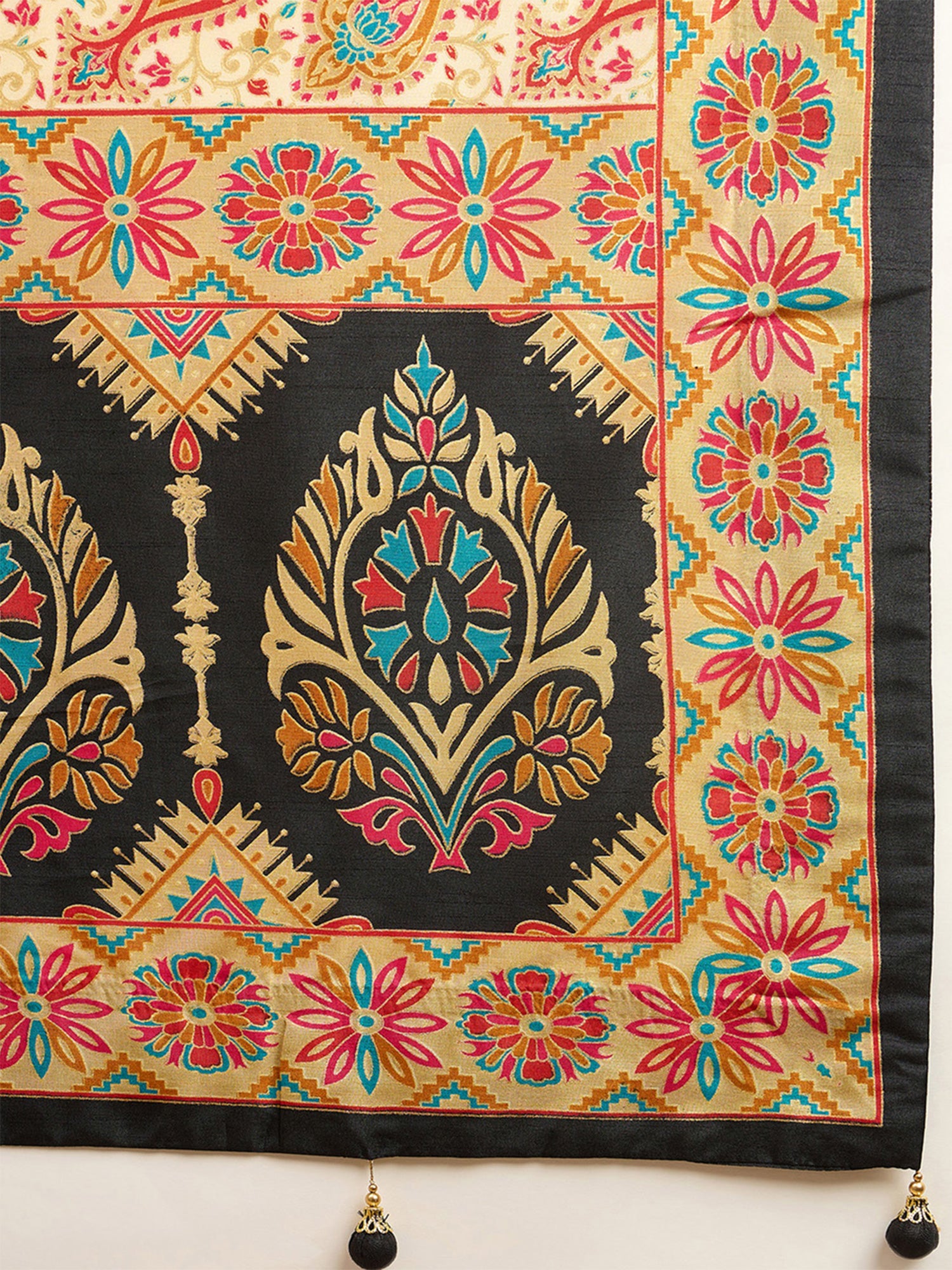 Black Silk Blend saree – detail view 5