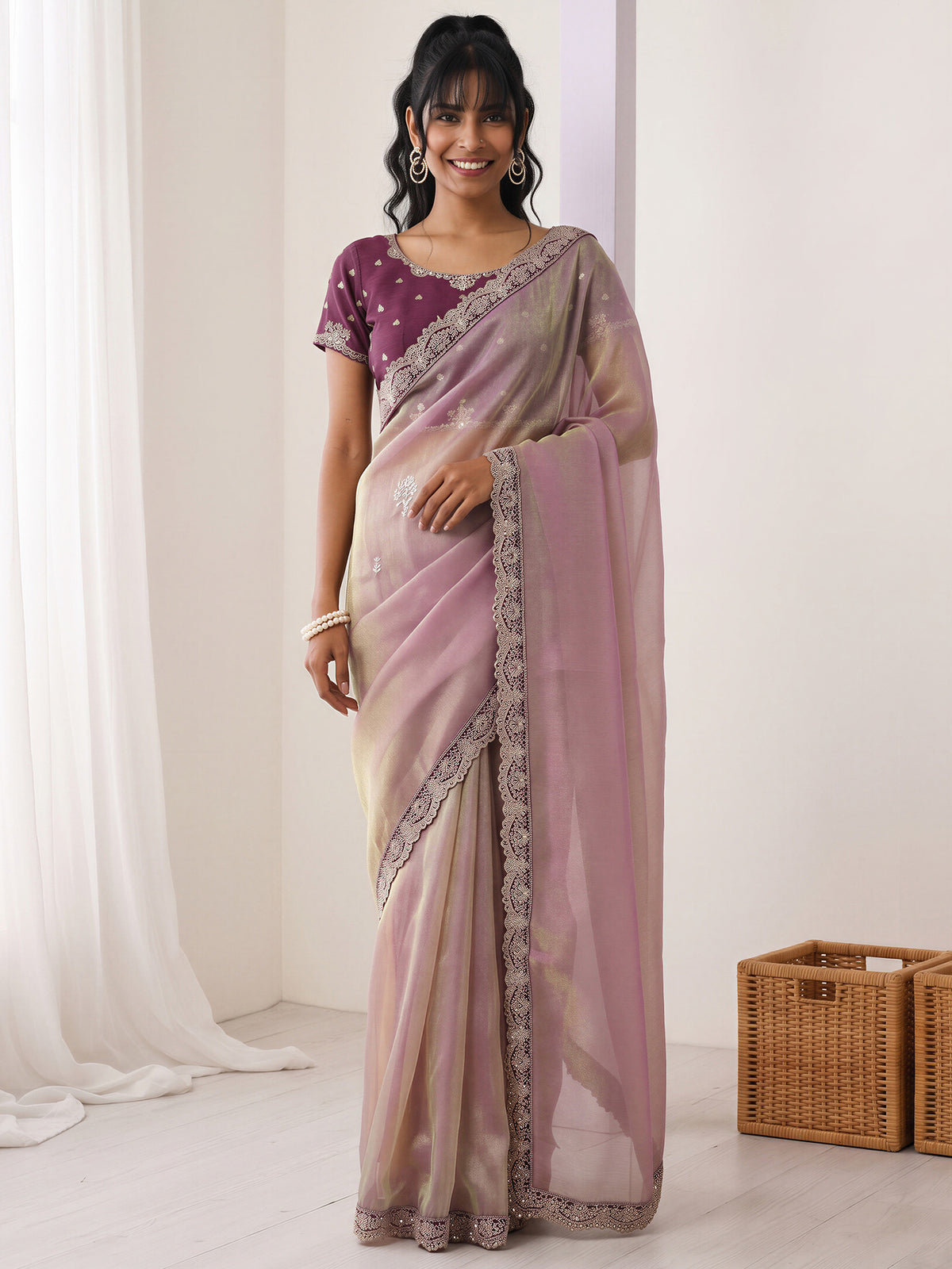 Lavender Net saree – detail view 3