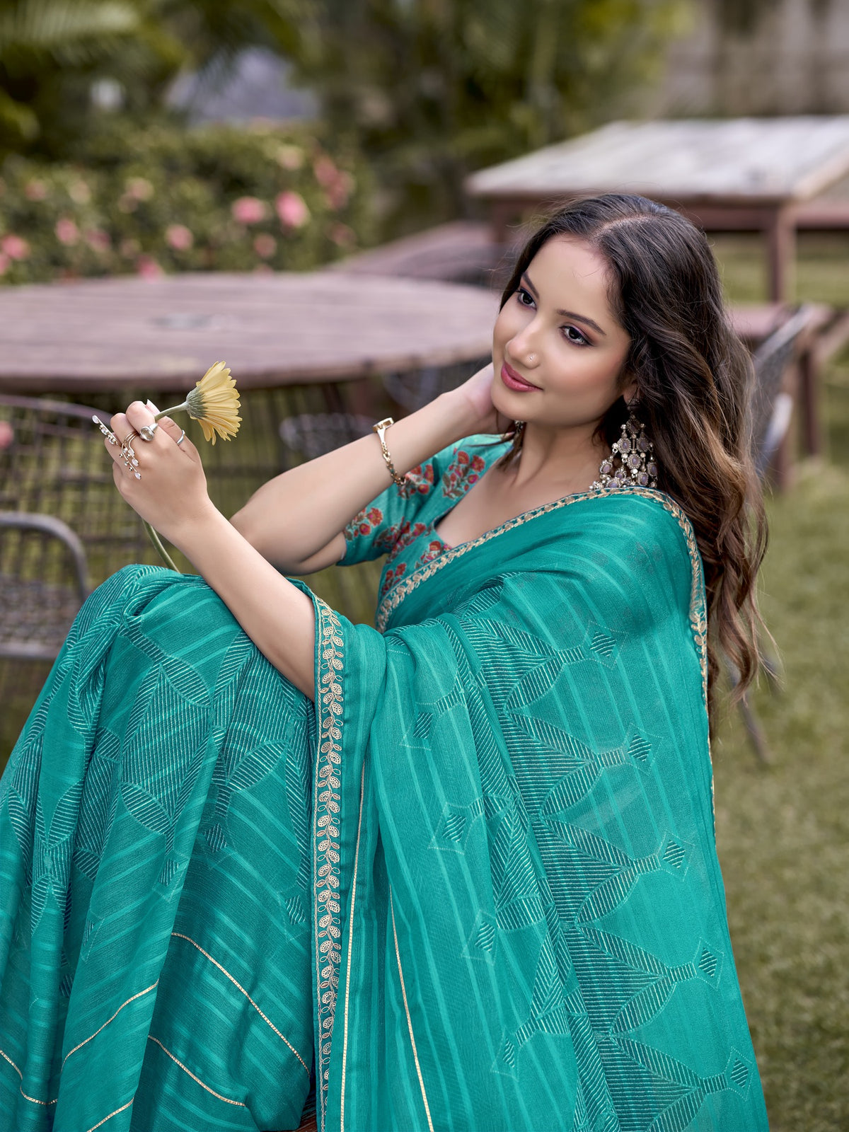 Turquoise Blue Chiffon saree – detail view 1