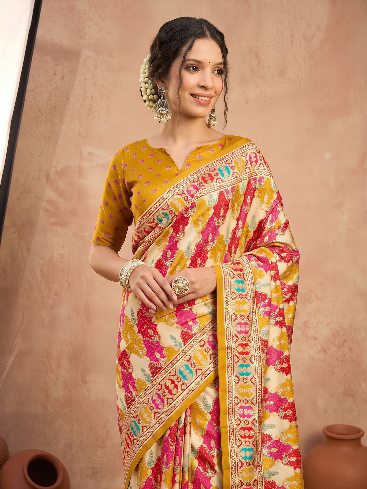 Mustard Silk Blend saree – detail view 4