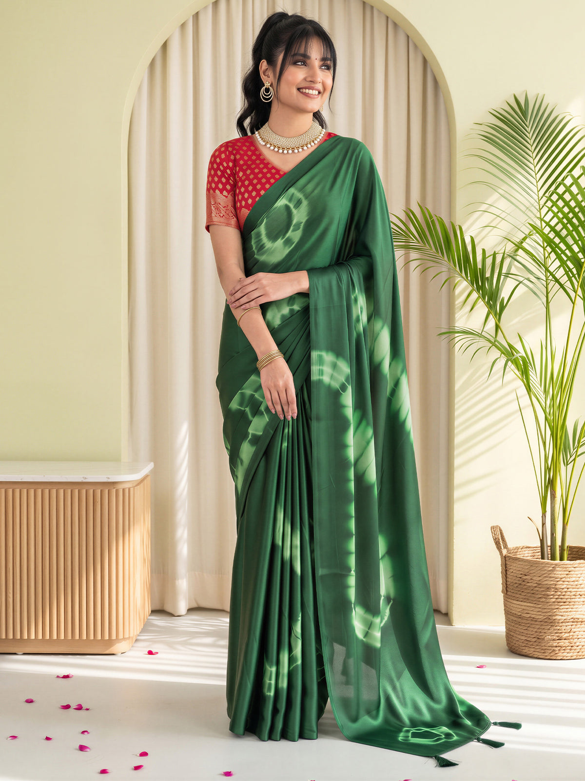 Green Satin Silk saree – detail view 2