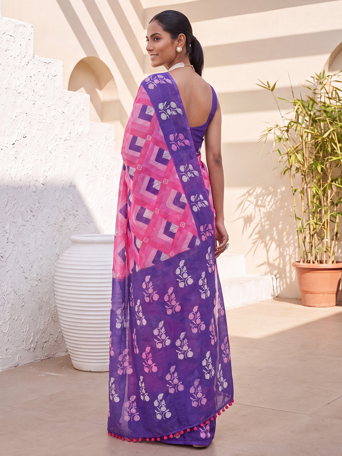 Pink Cotton saree – detail view 1